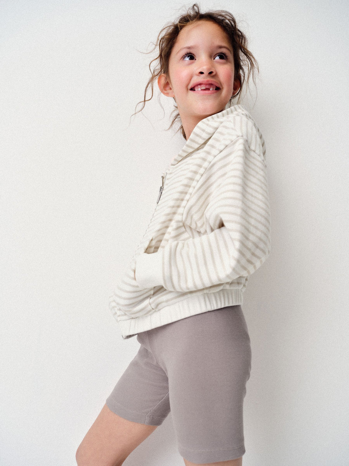 Dsiney Kidz - The Set 6 Piece Jersey Zip Through Hoodie Crew Oversized T-Shirt Short Rib Vest and Cycling Shorts Set Pink/Cream/Brown image 9