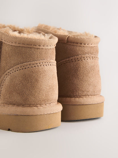 Tan Brown Wide Fit (G) Water Repellent Suede Pull On Boots image 3