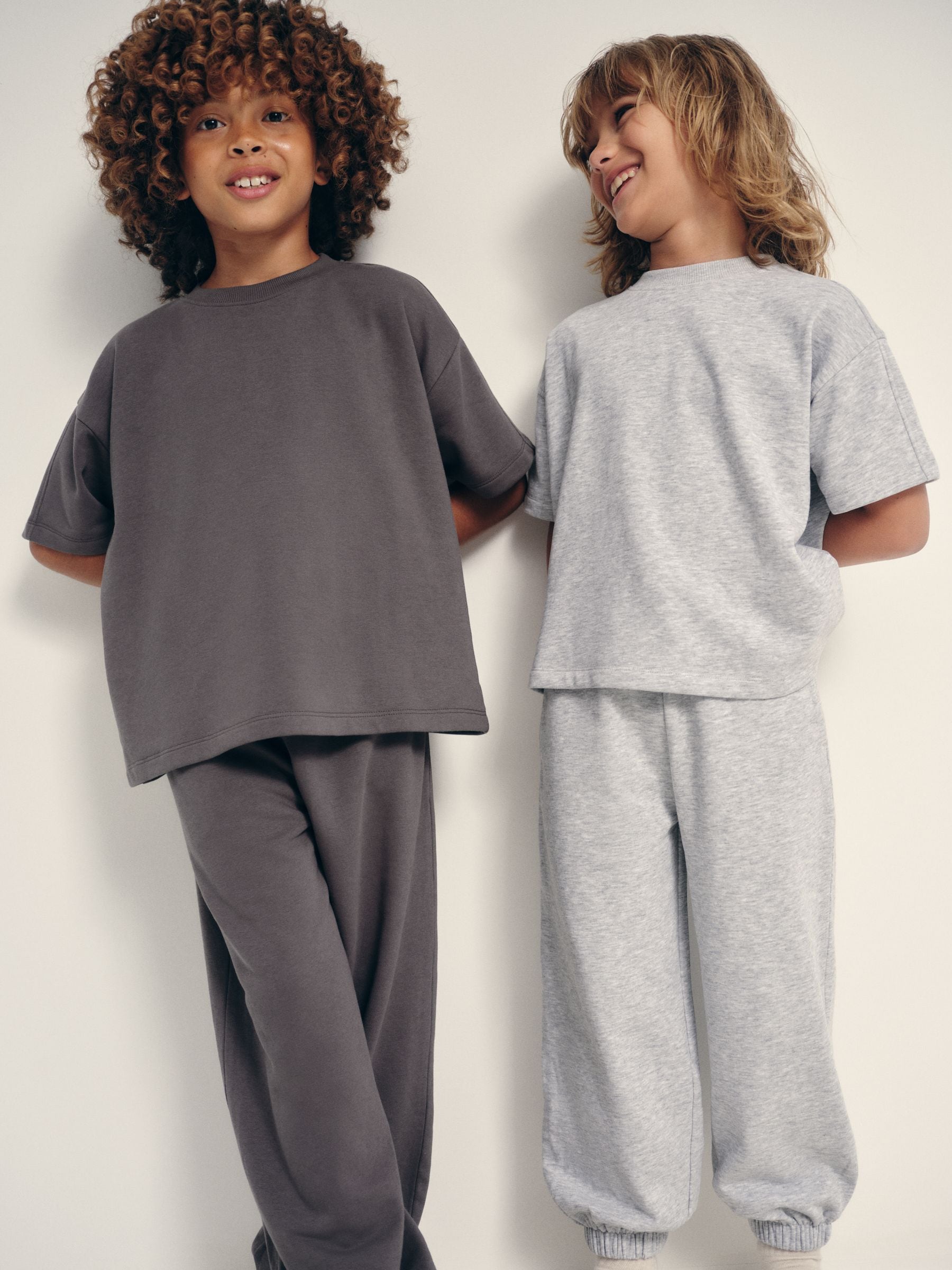 Dsiney Kidz - The Set 2 Pack Oversized Short Sleeve Crew and Relaxed Cuff Joggers Charcoal Grey/Grey Marl image 6