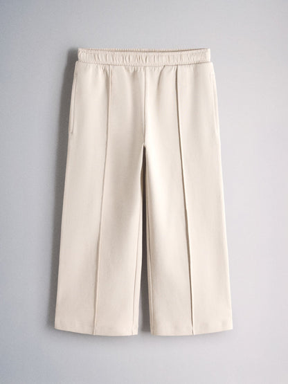 Dsiney Kidz - The Set Short Sleeve Interlock Jersey Pocket T-Shirt and Wide Leg Jogger Set Cream image 3