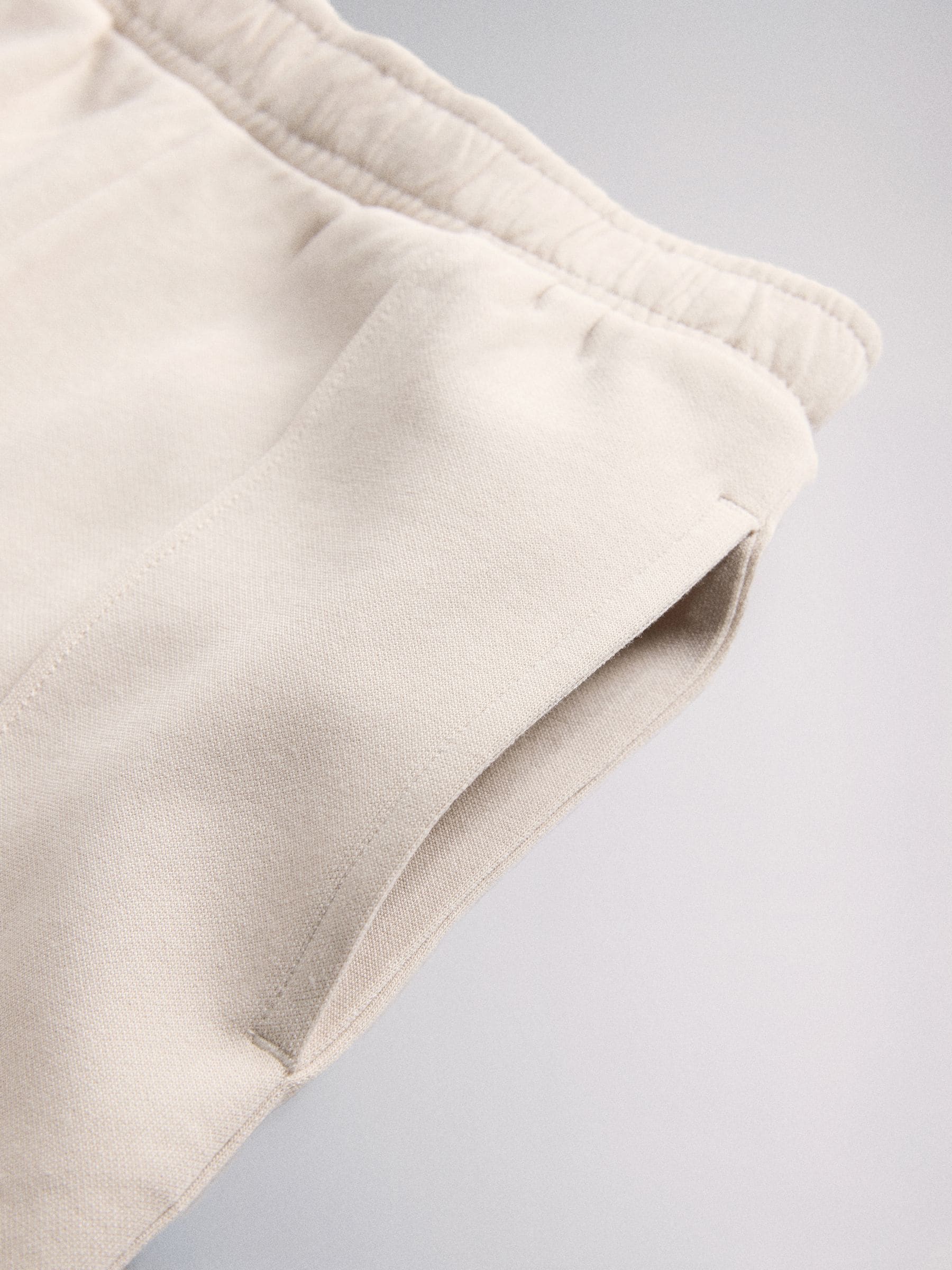 Dsiney Kidz - The Set Short Sleeve Interlock Jersey Pocket T-Shirt and Wide Leg Jogger Set Cream image 5