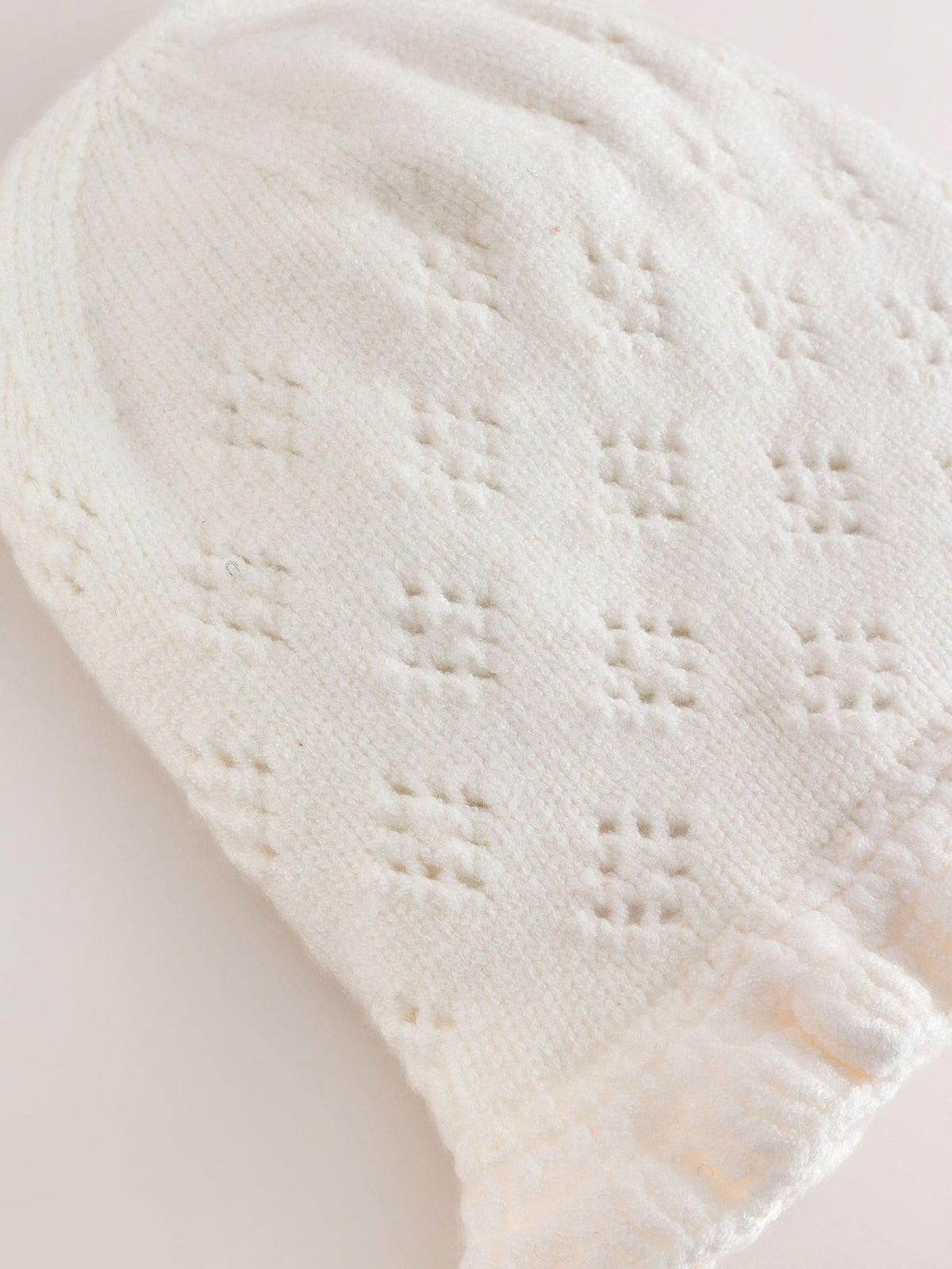White Knitted Frill Baby Hat - image 5
