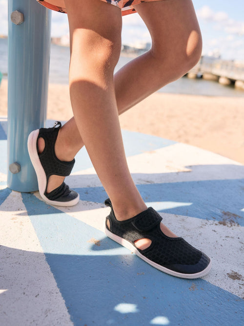 Reima Black Barefoot Rantaan Sandals image 1