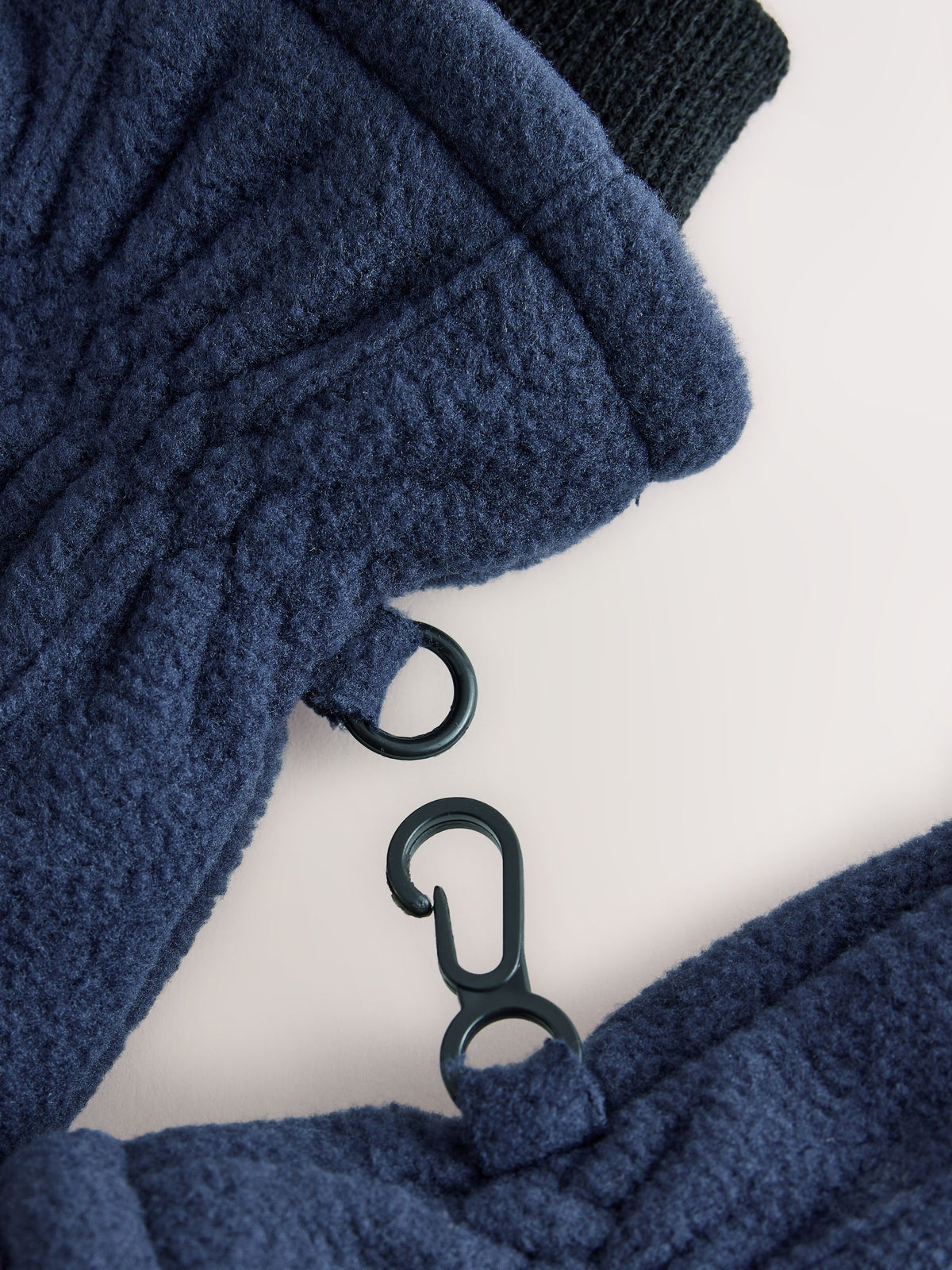 Dsiney Kidz - Navy Fleece Gloves (3-16yrs) image 2