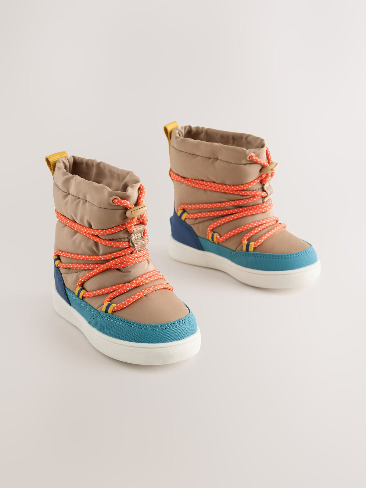 Dsiney Kidz - Neutral Pull On Corded Snow Boots image 1