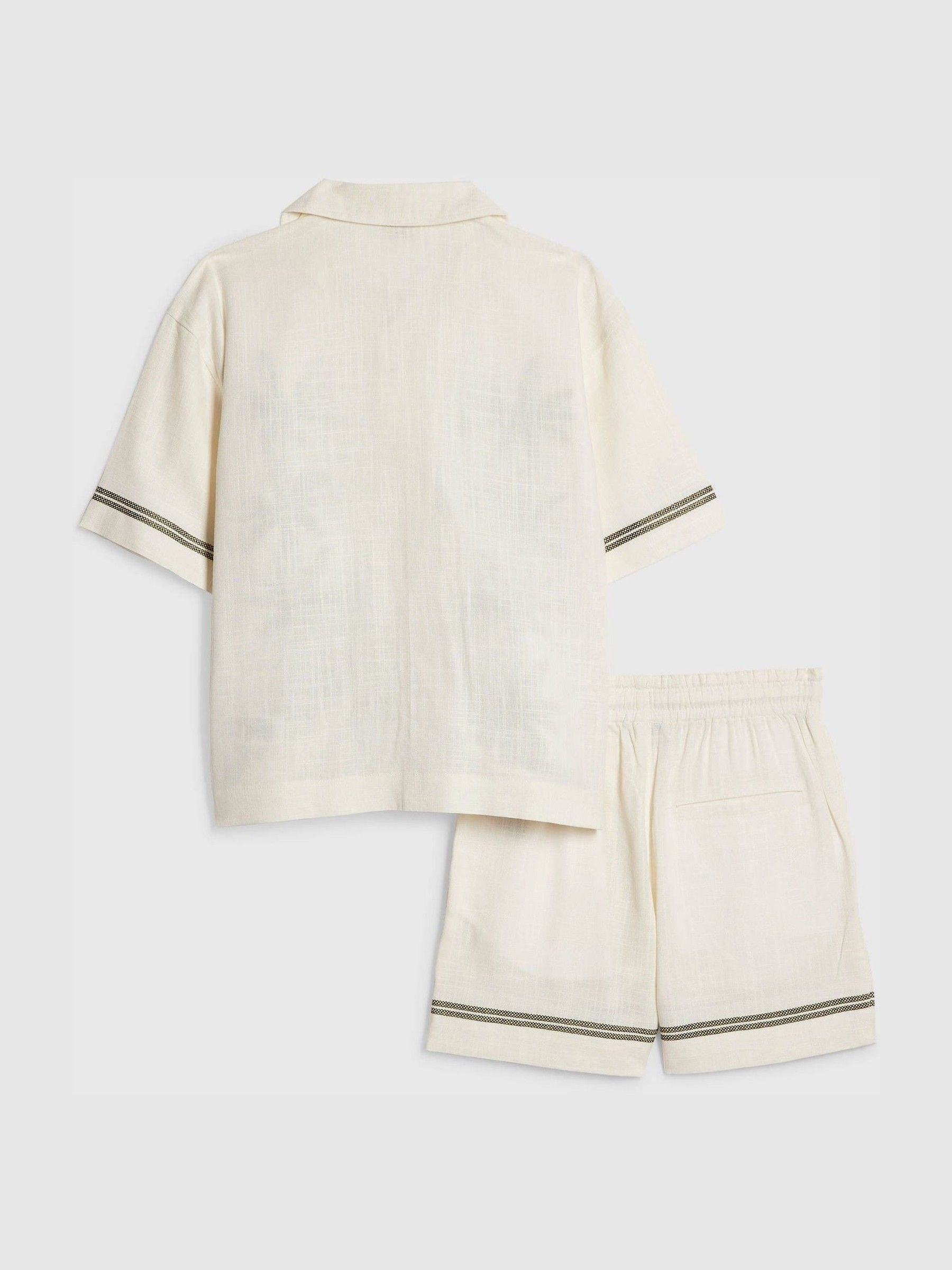 Dsiney Kidz - River Island Cream Embroidered Palm Shirt & Shorts Set image 2