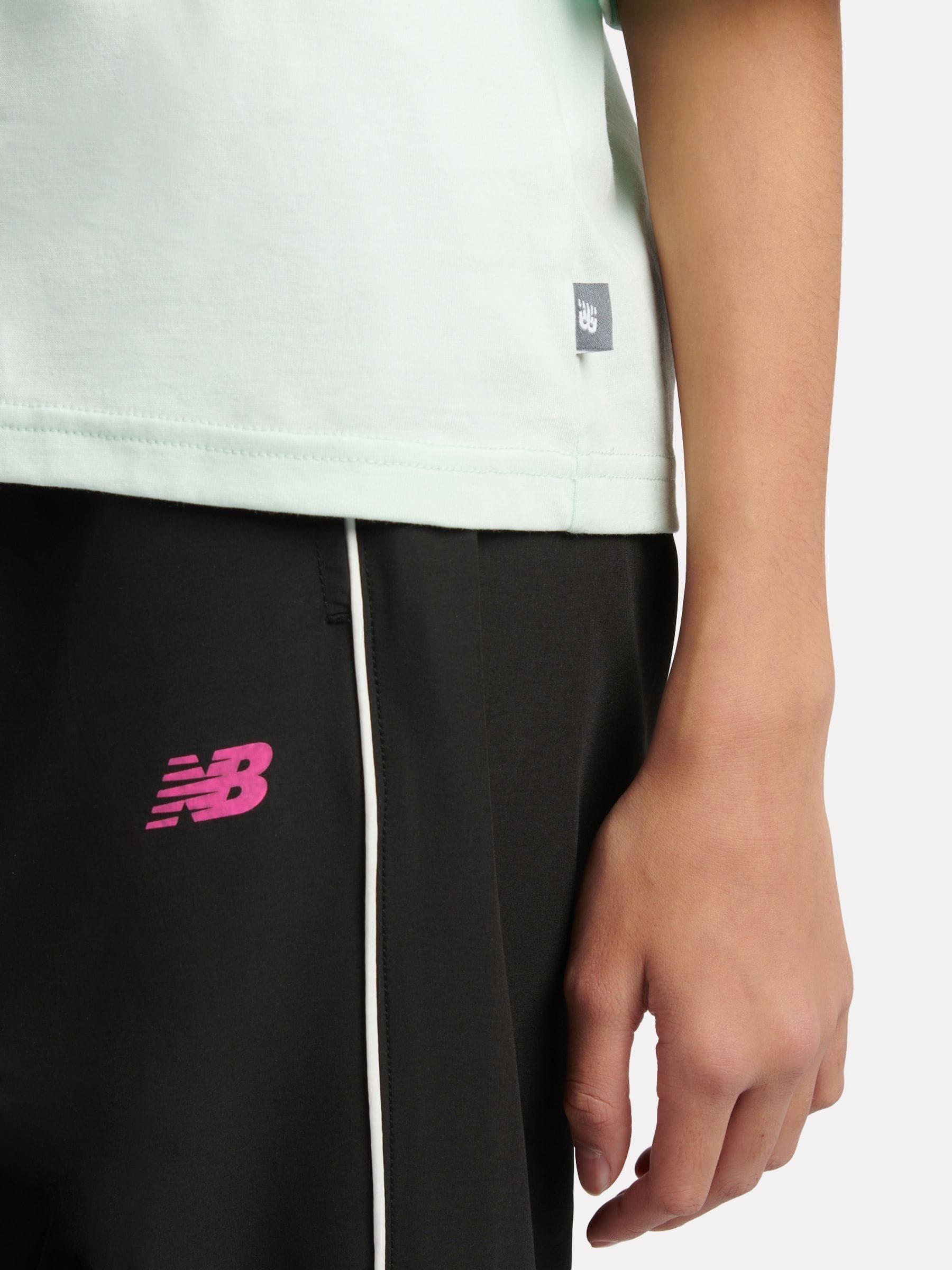 Dsiney Kidz - New Balance Green Megaspeed Football Shirt image 6