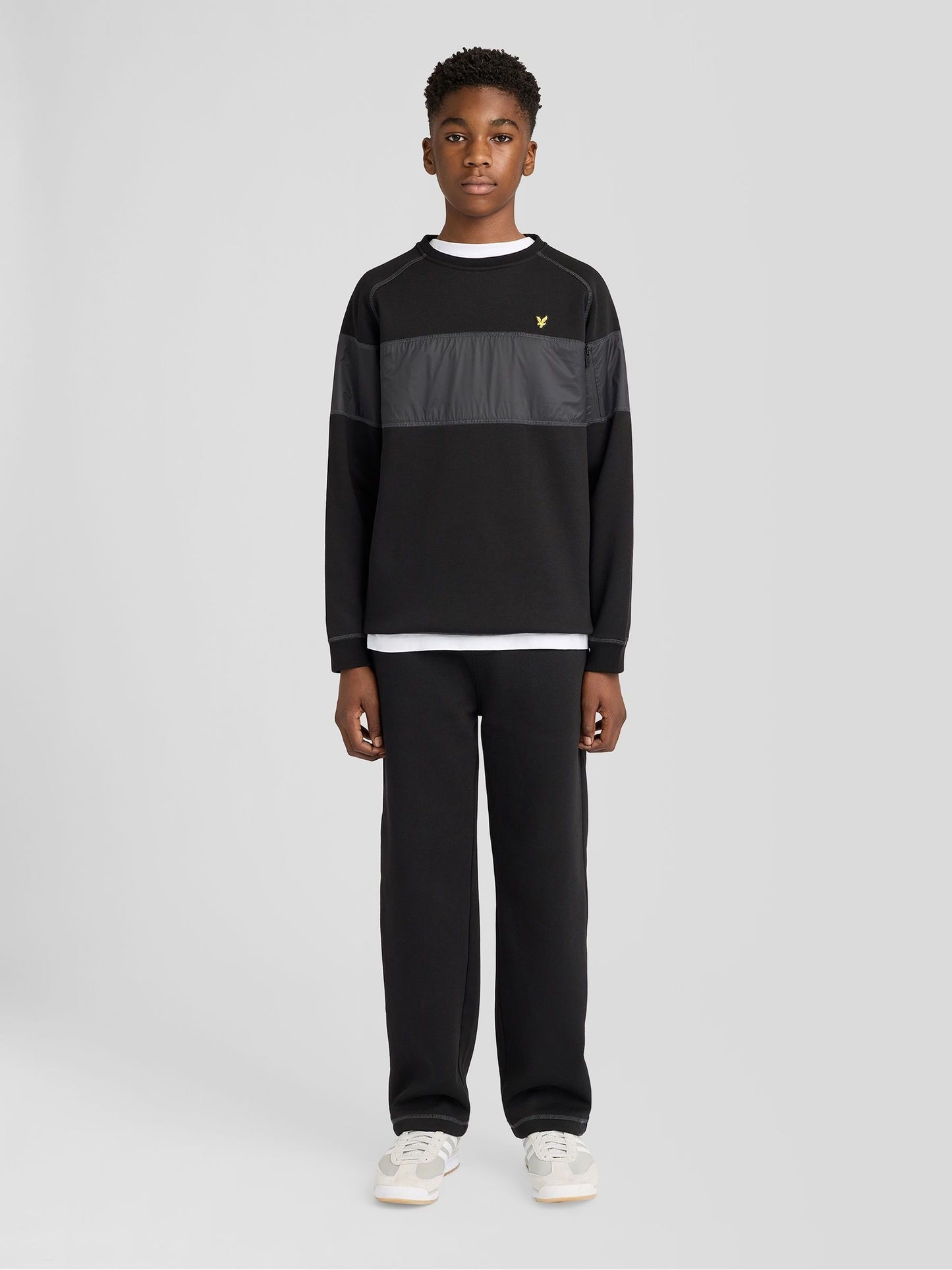 Dsiney Kidz - Lyle & Scott Black Panel Crew Neck Sweatshirt image 3