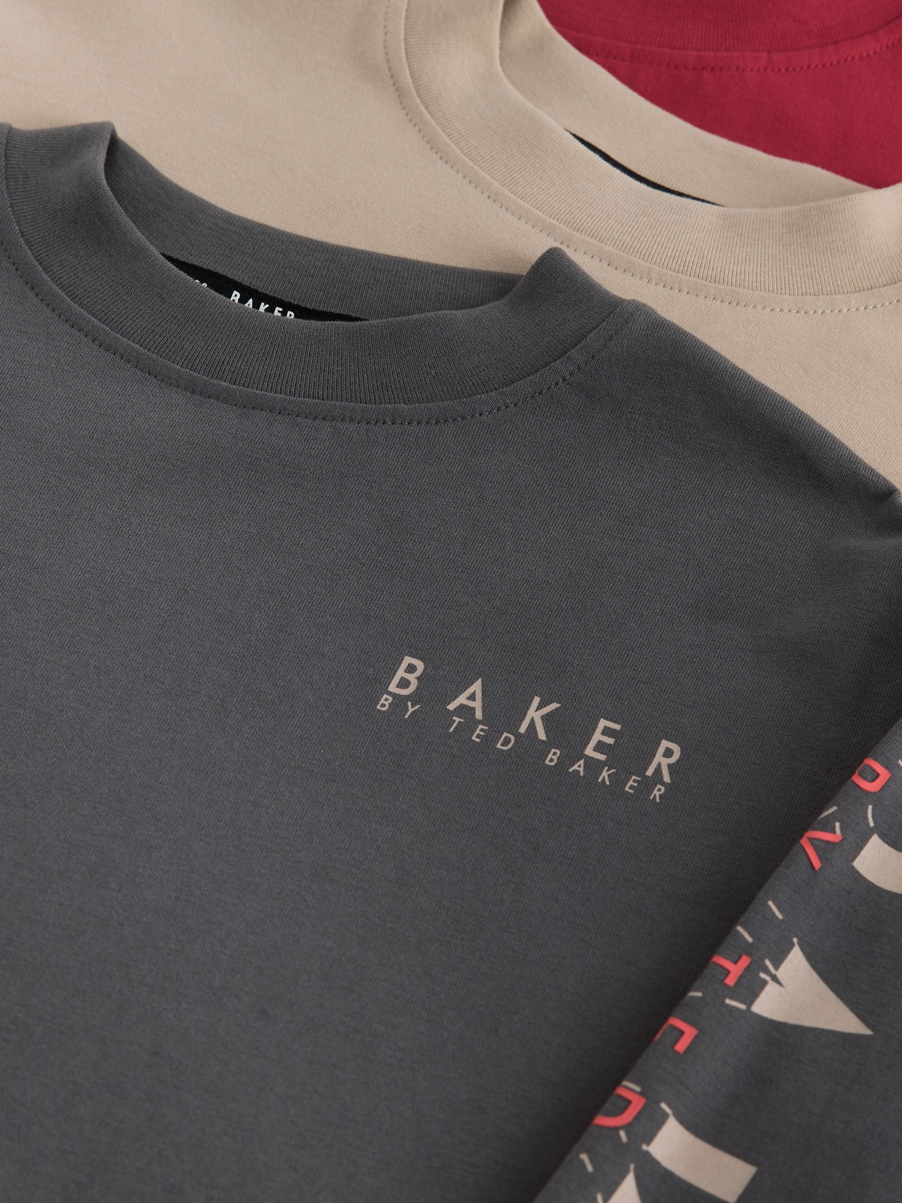 Dsiney Kidz - Baker by Ted Baker Stone/Red/Charcoal 3 Pack Long Sleeve Graphic T-Shirts image 7