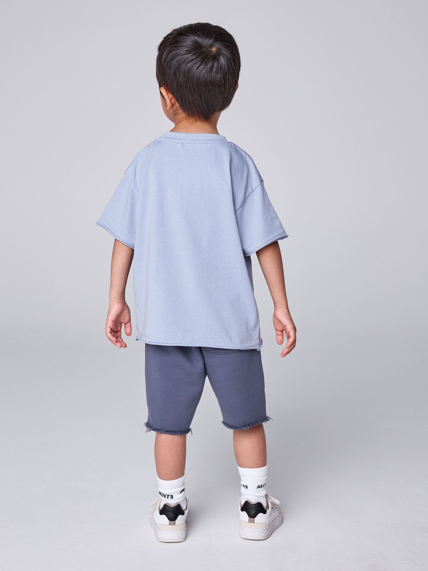 Dsiney Kidz - smALLSAINTS Blue Biggy Oversized T-Shirt and Sweat Shorts Set image 3