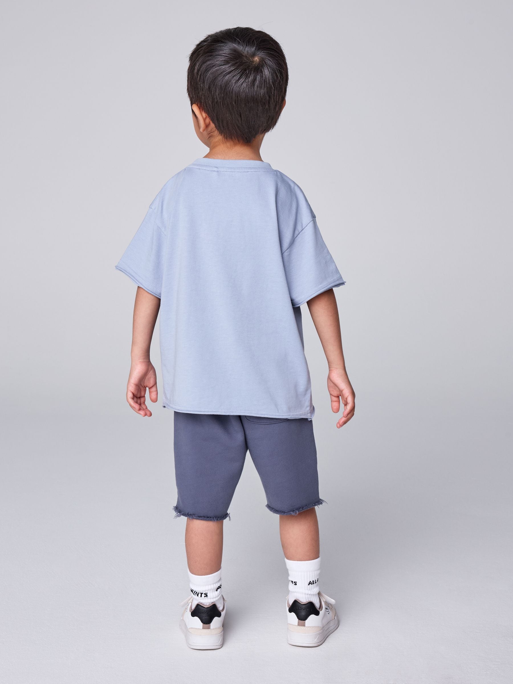 Dsiney Kidz - smALLSAINTS Blue Biggy Oversized T-Shirt and Sweat Shorts Set image 3