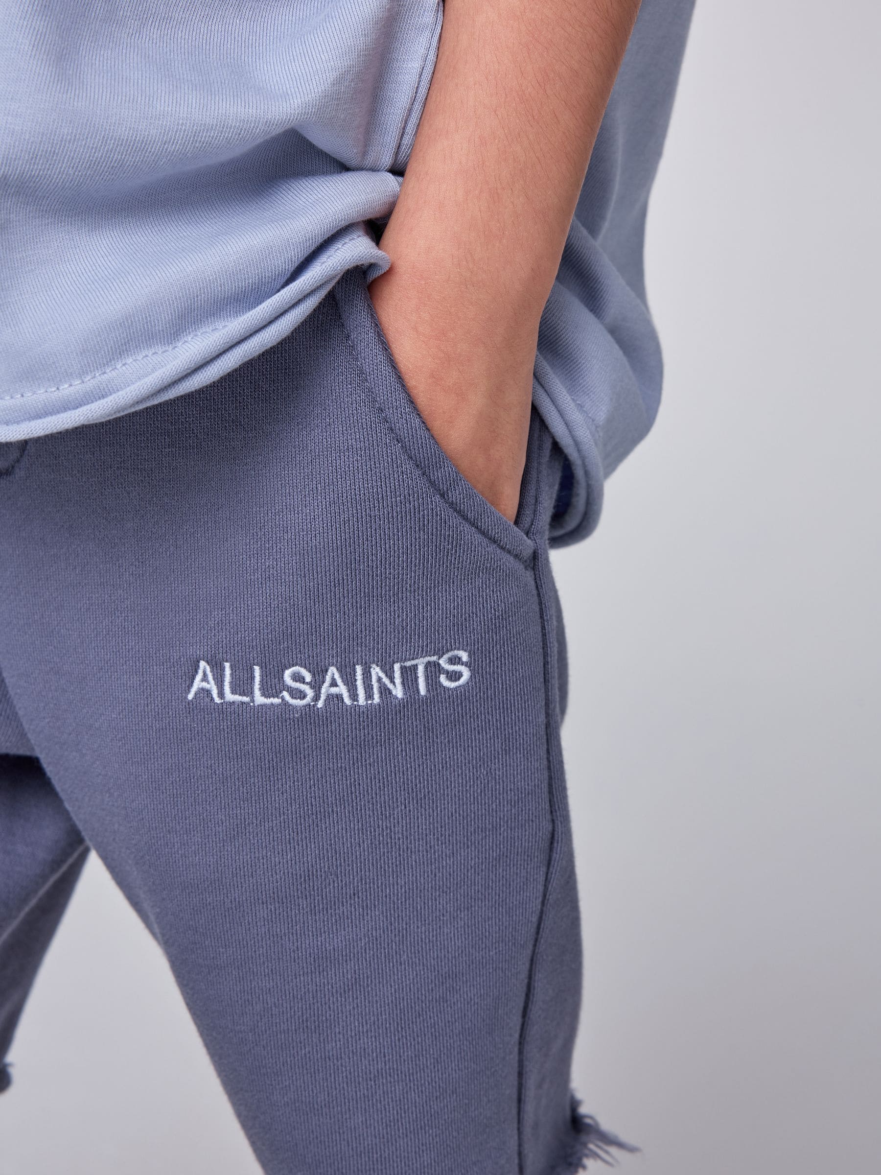 Dsiney Kidz - smALLSAINTS Blue Biggy Oversized T-Shirt and Sweat Shorts Set image 5
