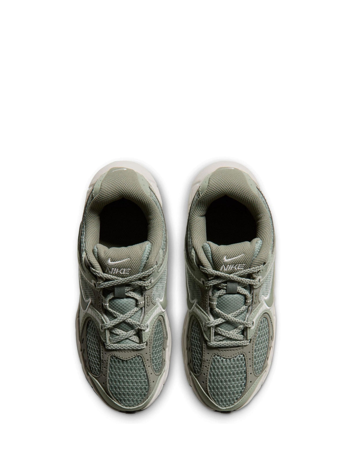 Nike Jade Green Youth V5 Runner Trainers - image 5