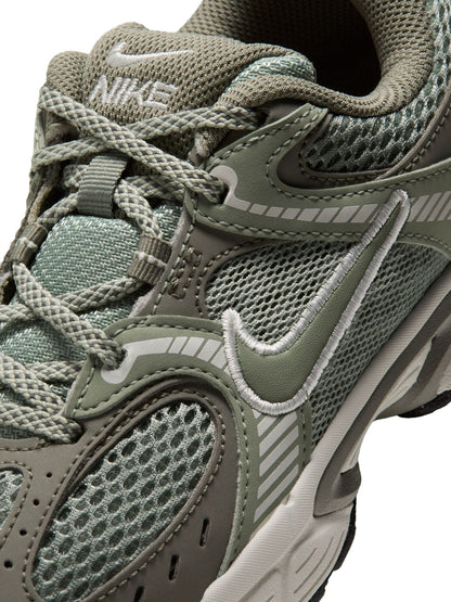 Nike Jade Green Youth V5 Runner Trainers - image 6