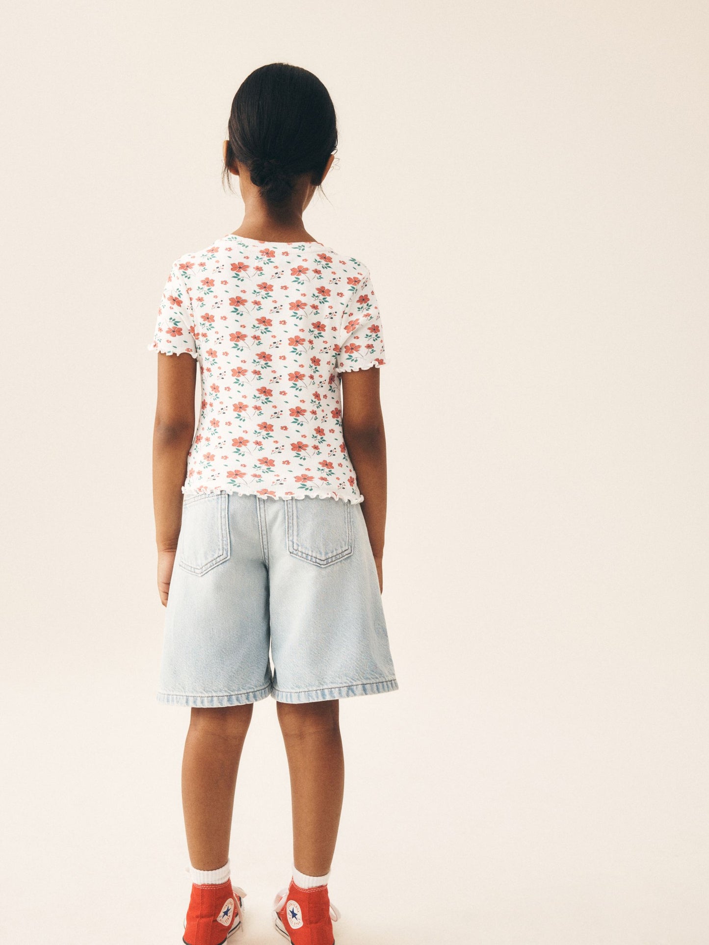 Dsiney Kidz - White Floral Toffs England Short Sleeve T-Shirt (3-16yrs) image 3