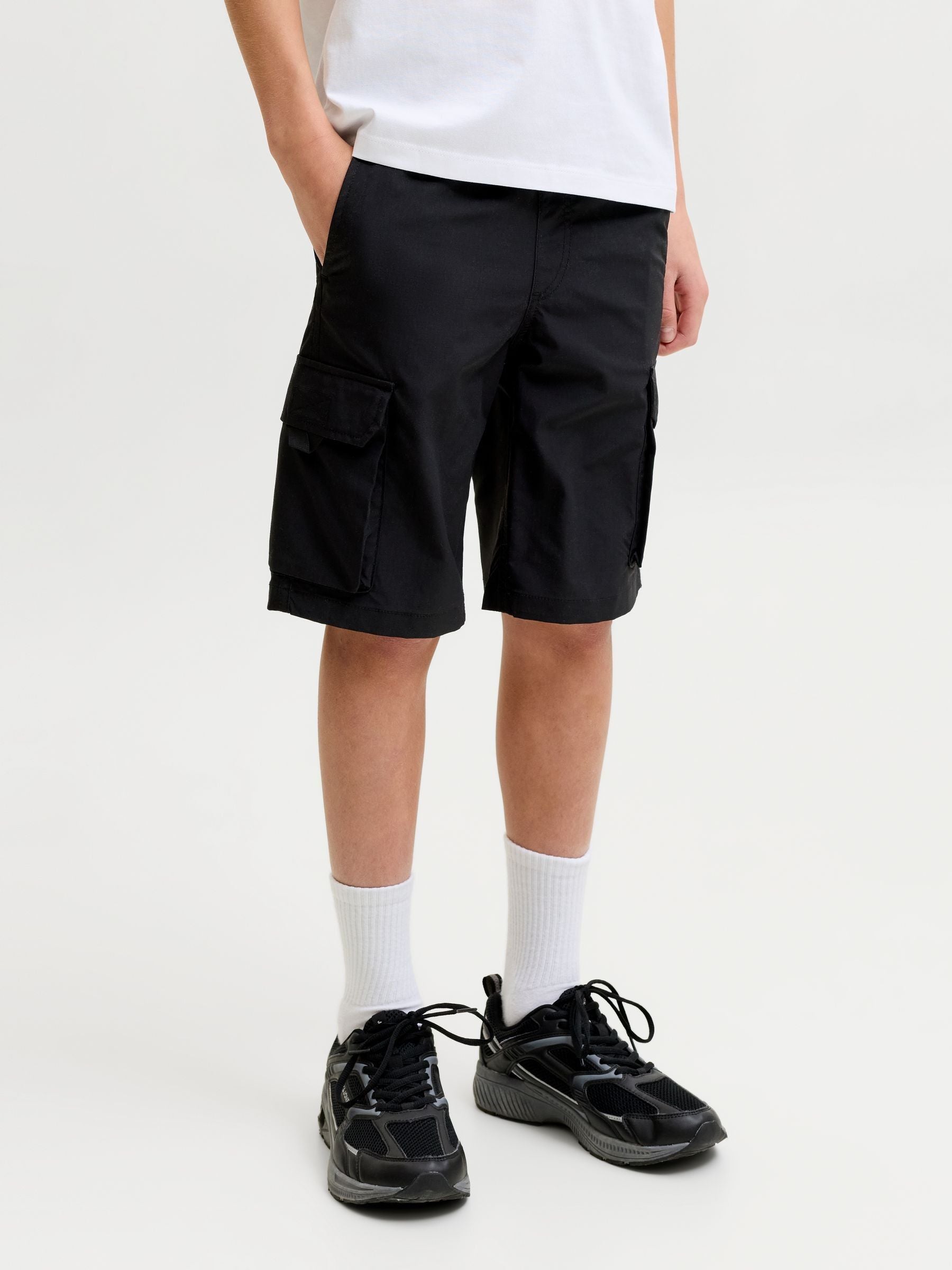 Dsiney Kidz - JACK & JONES JUNIOR Black Tech Cargo Jogger Shorts image 1