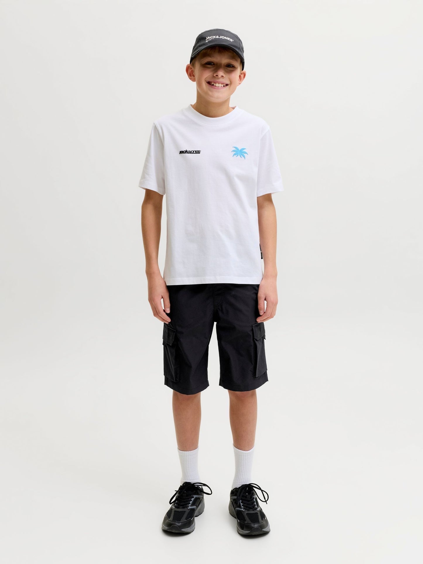 Dsiney Kidz - JACK & JONES JUNIOR Black Tech Cargo Jogger Shorts image 4