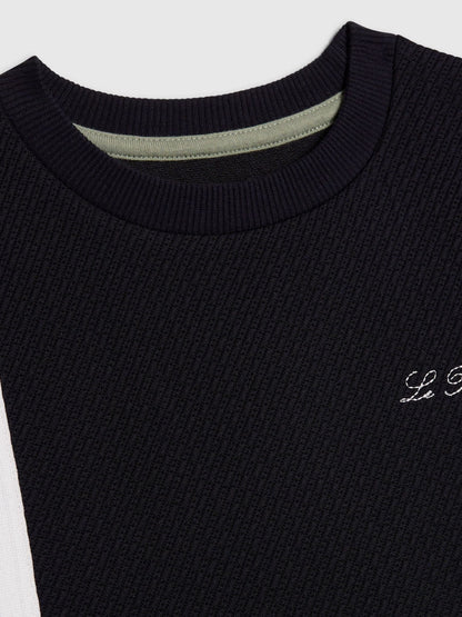 Dsiney Kidz - River Island Navy Smart Textured T-Shirt & Shorts Set image 4