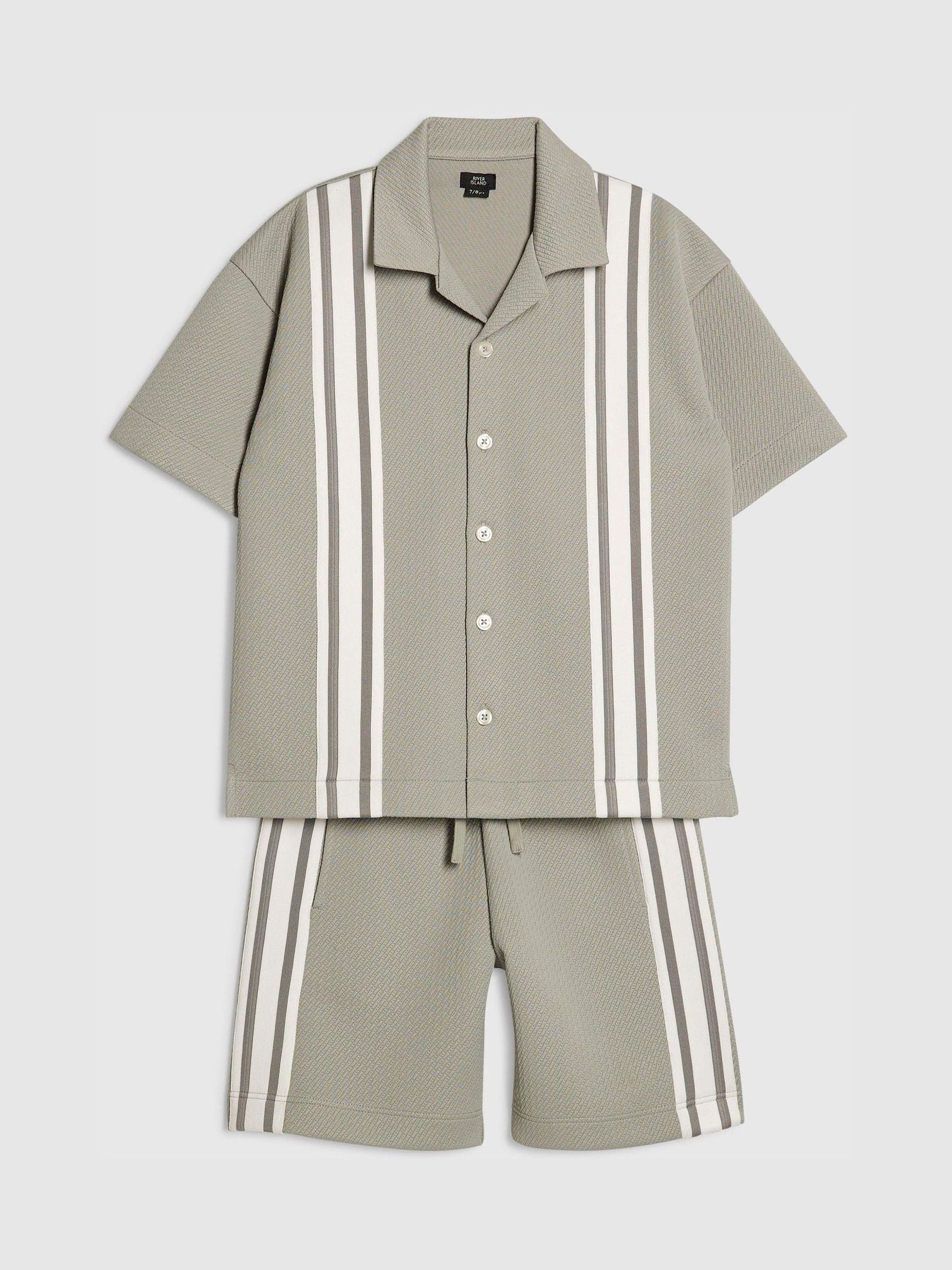 Dsiney Kidz - River Island Green Boxy Stripe Revere Shirt & Short Set image 3