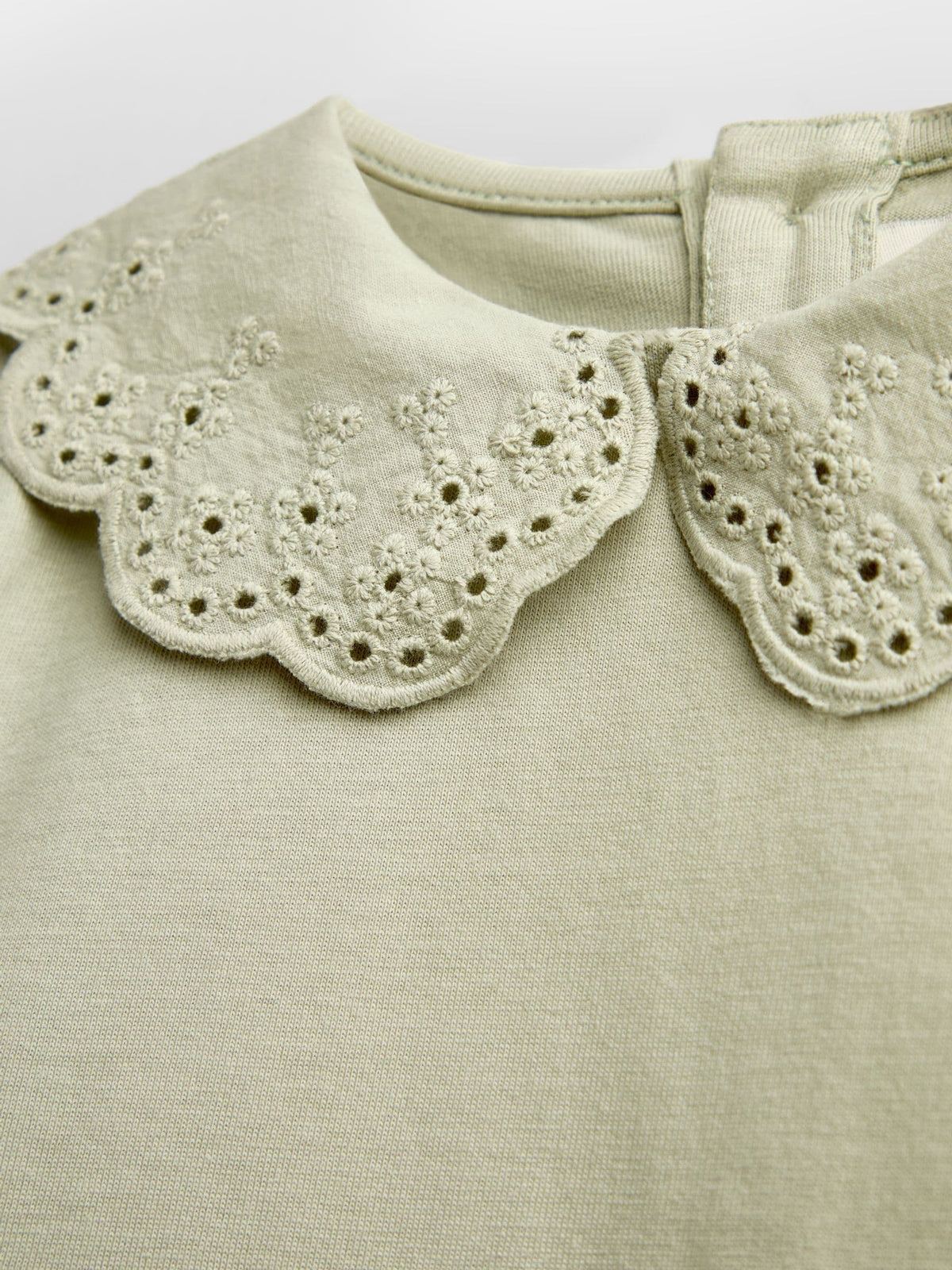 Dsiney Kidz - JoJo Maman Bébé Sage Green Broderie Collar Top image 3