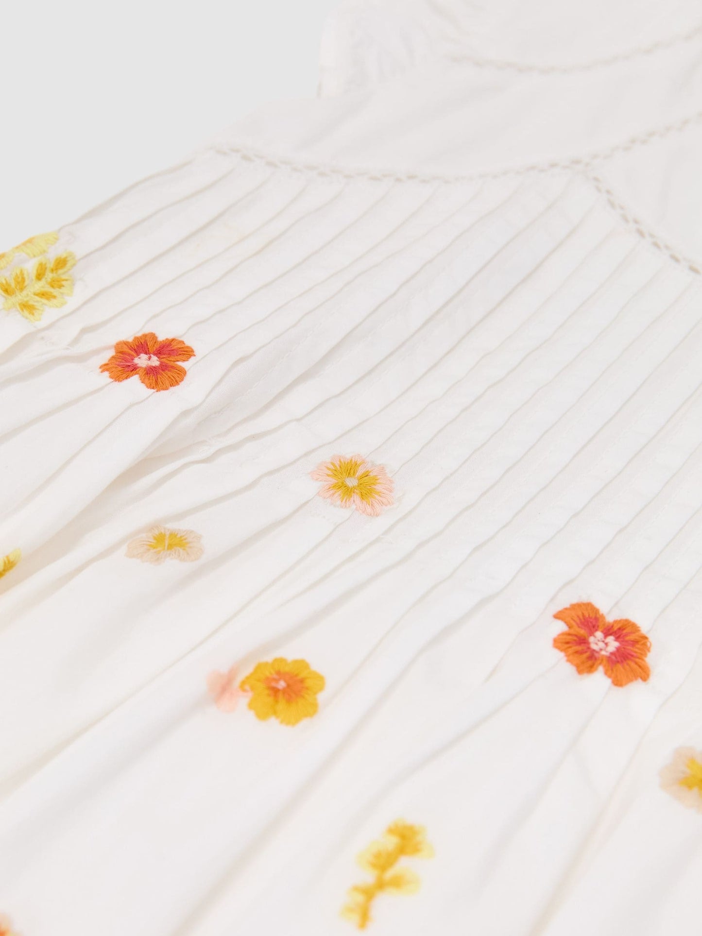 Reiss White Susie 3-9 yrs Cotton Embroidered Pintuck Dress image 4