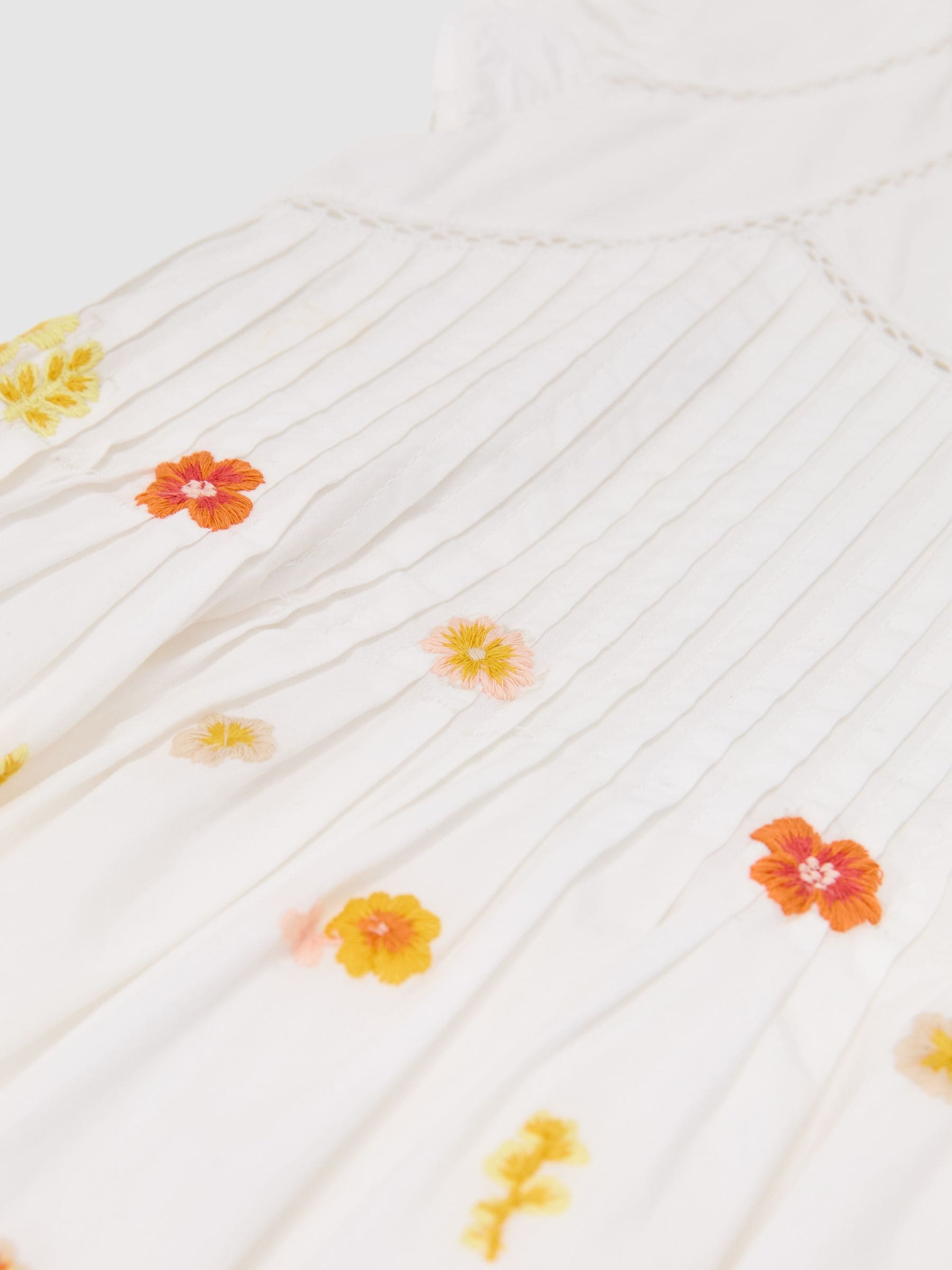 Reiss White Susie 3-9 yrs Cotton Embroidered Pintuck Dress image 4