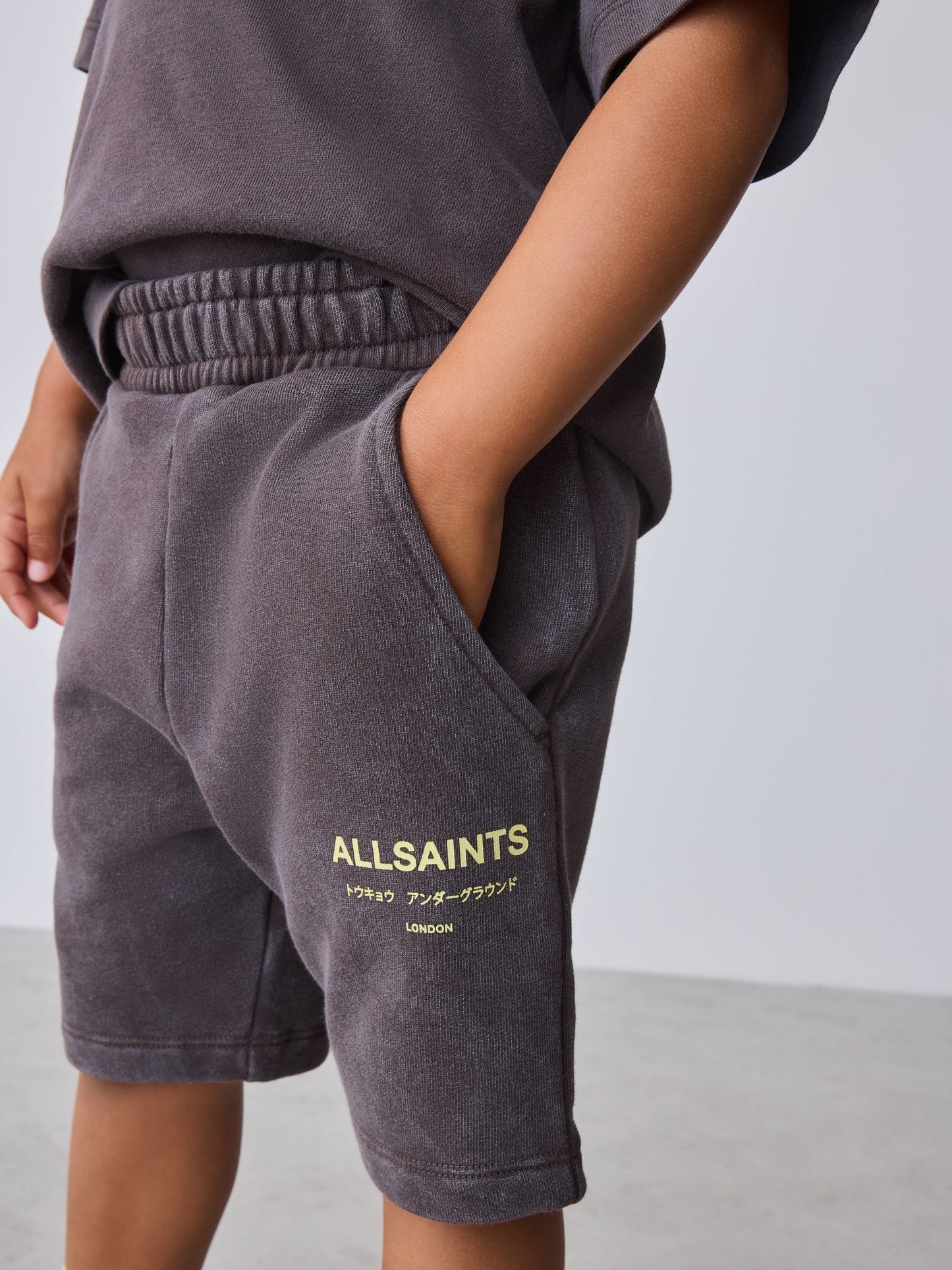 Dsiney Kidz - smALLSAINTS Washed Brown Underground T-Shirt and Sweat Shorts Younger Set image 5