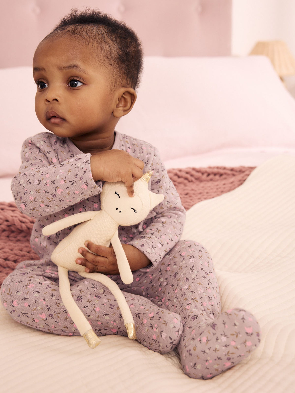 Dsiney Kidz - Brown Ditsy Floral Quilted Wrap Baby Sleepsuits 2 Pack image 3