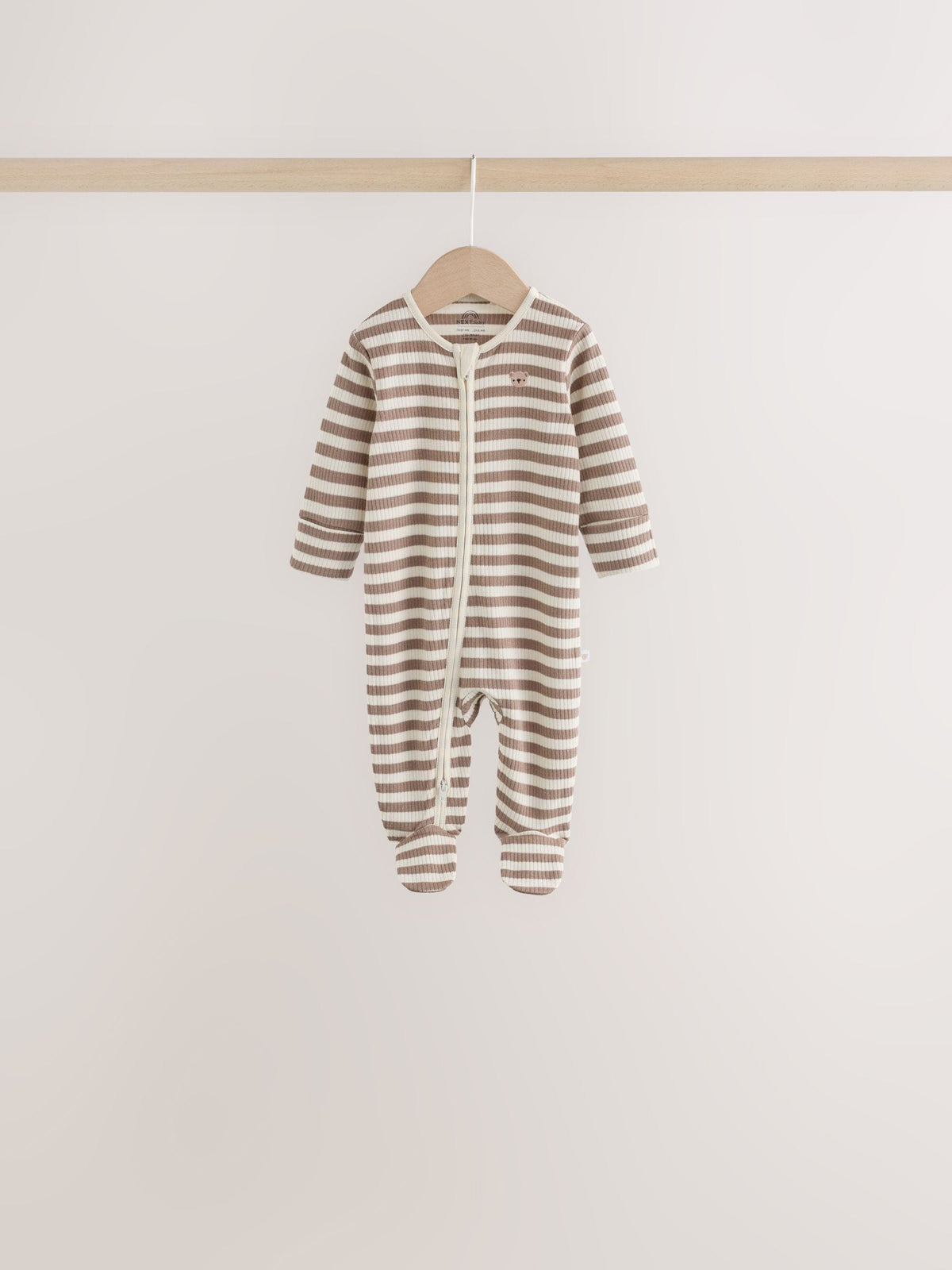 Neutral/Brown Bear Two Way Zip Baby Sleepsuits 7 Pack (0mths-2yrs) image 5