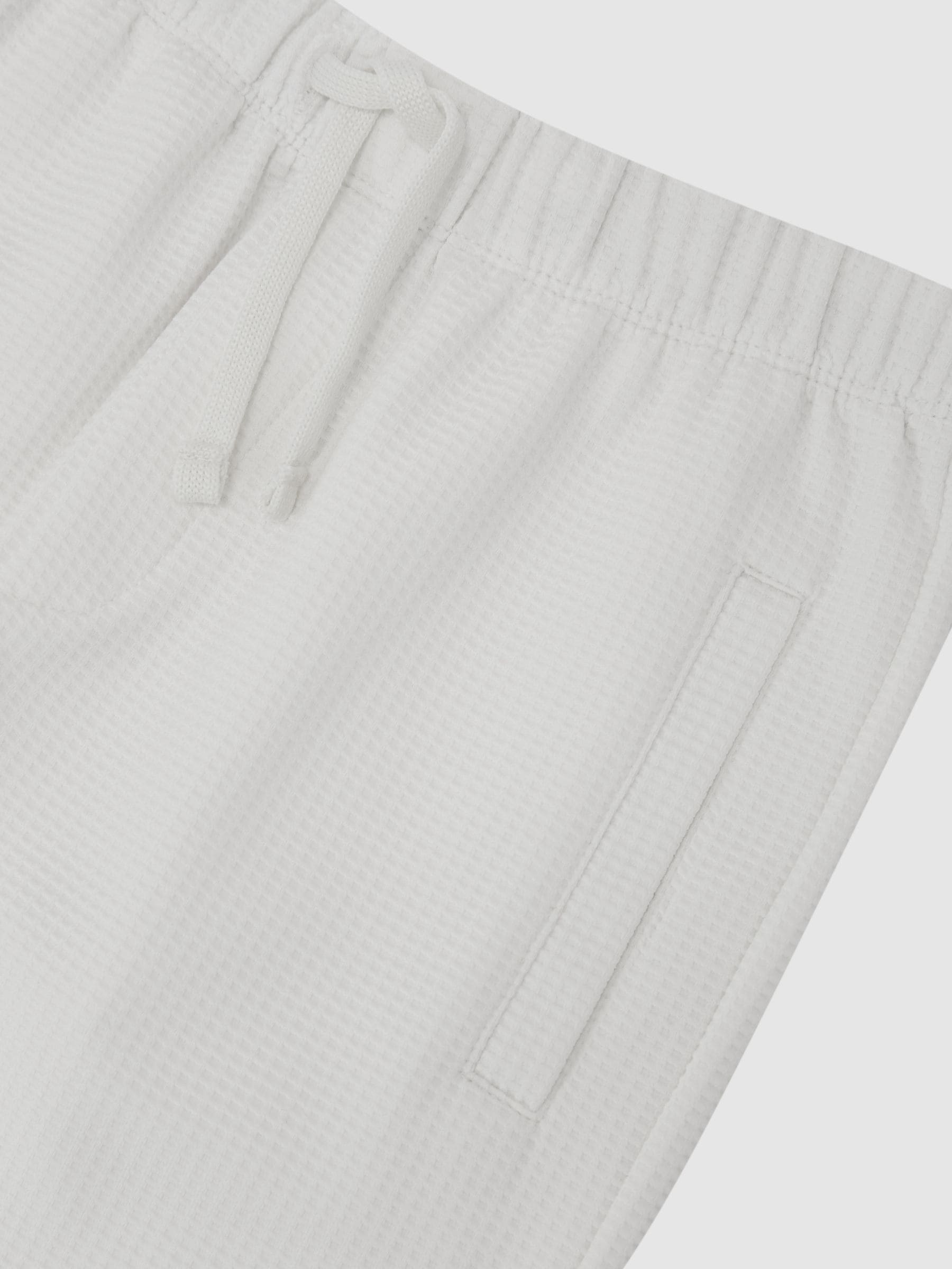 Reiss White Tavola 3-9 yrs Waffle Drawstring Shorts image 4