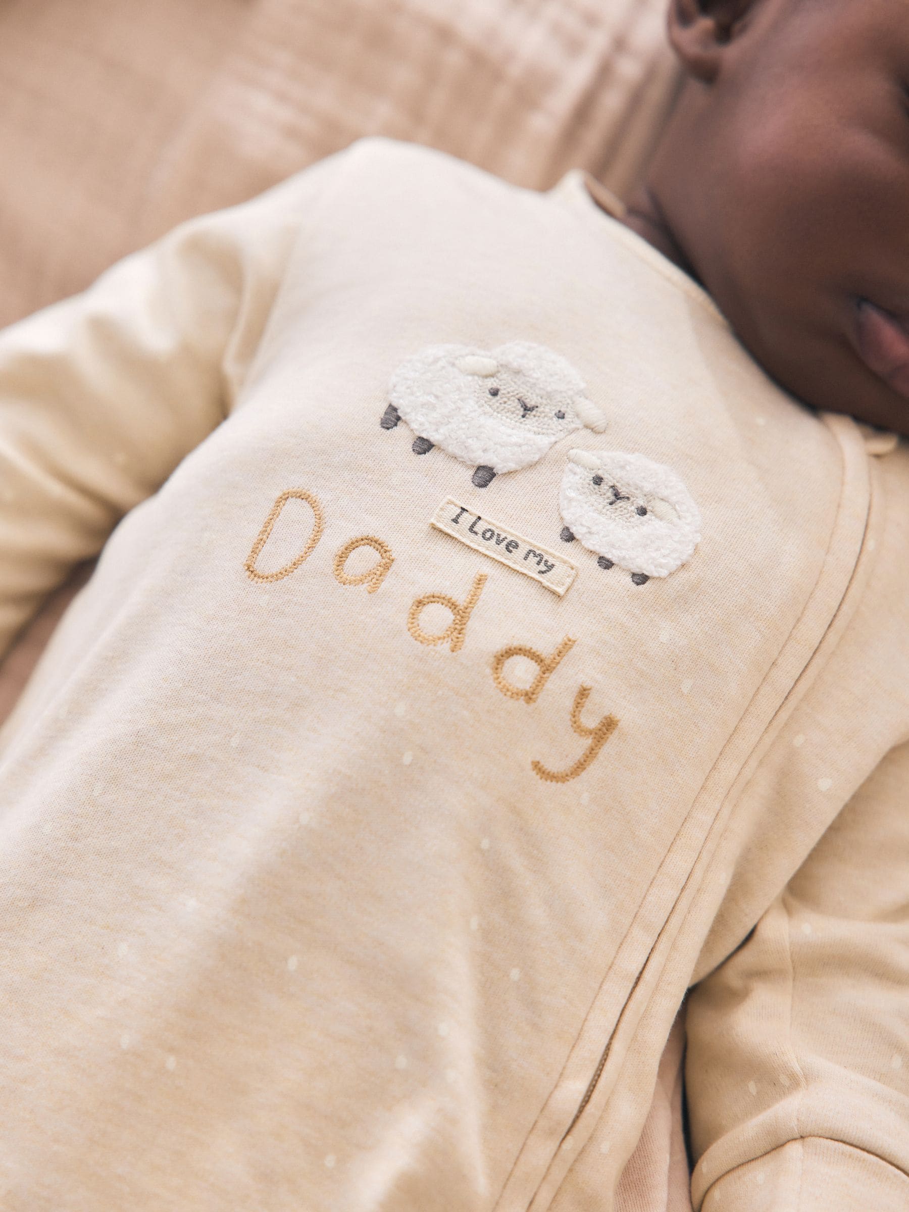 Neutral I Love My Daddy Two Way Zip Baby Sleepsuit (0-18mths) image 3
