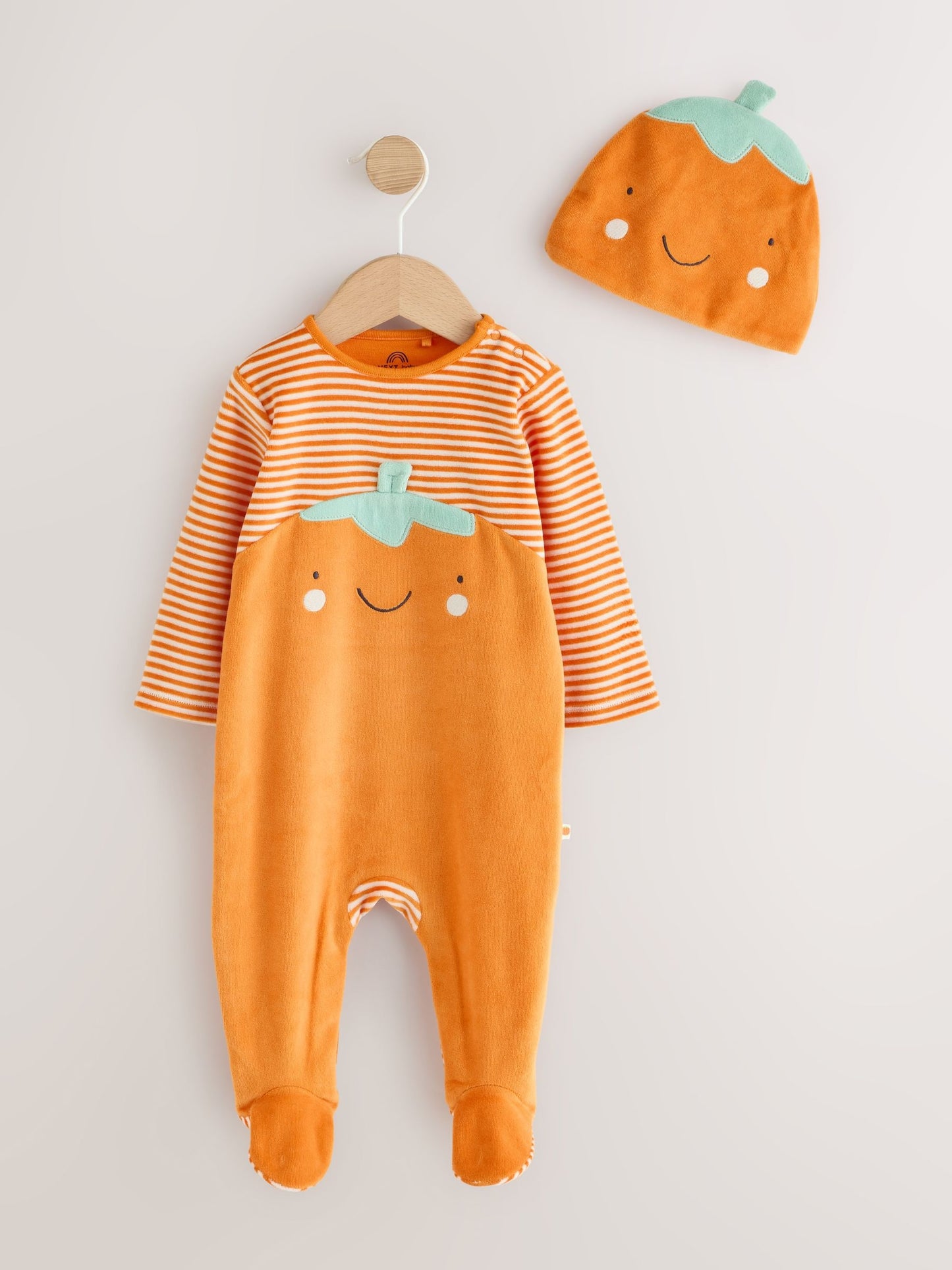Dsiney Kidz - Orange Pumpkin Halloween Sleepsuit and Hat Set 2 Piece (0mths-2yrs) image 1