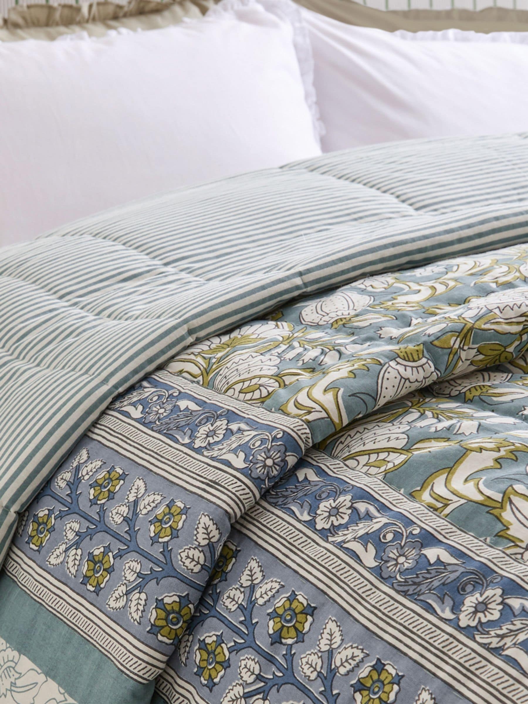 Wylder Blue Annabelle Vintage Floral Bedspread image 2