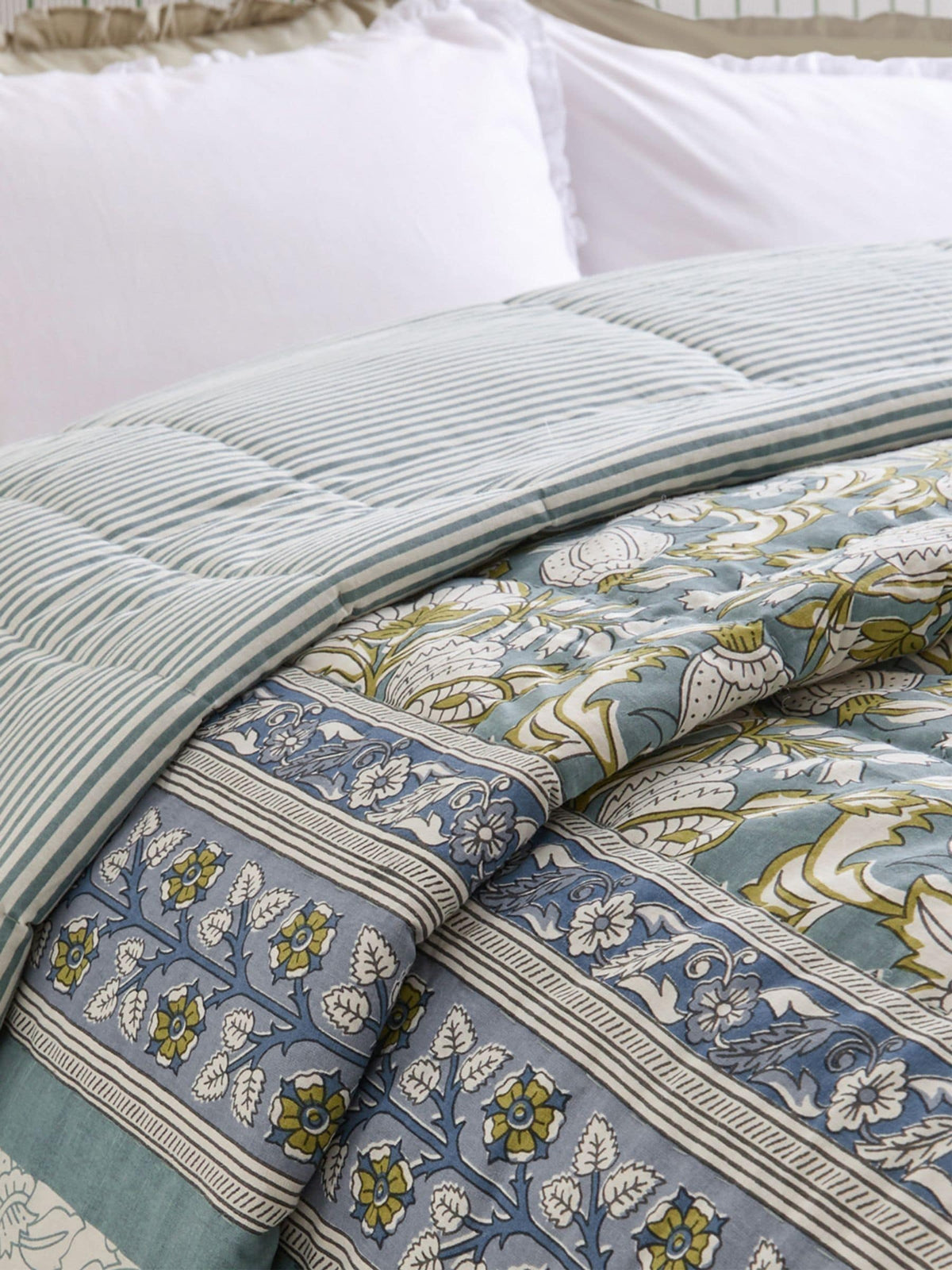 Wylder Blue Annabelle Vintage Floral Bedspread image 2