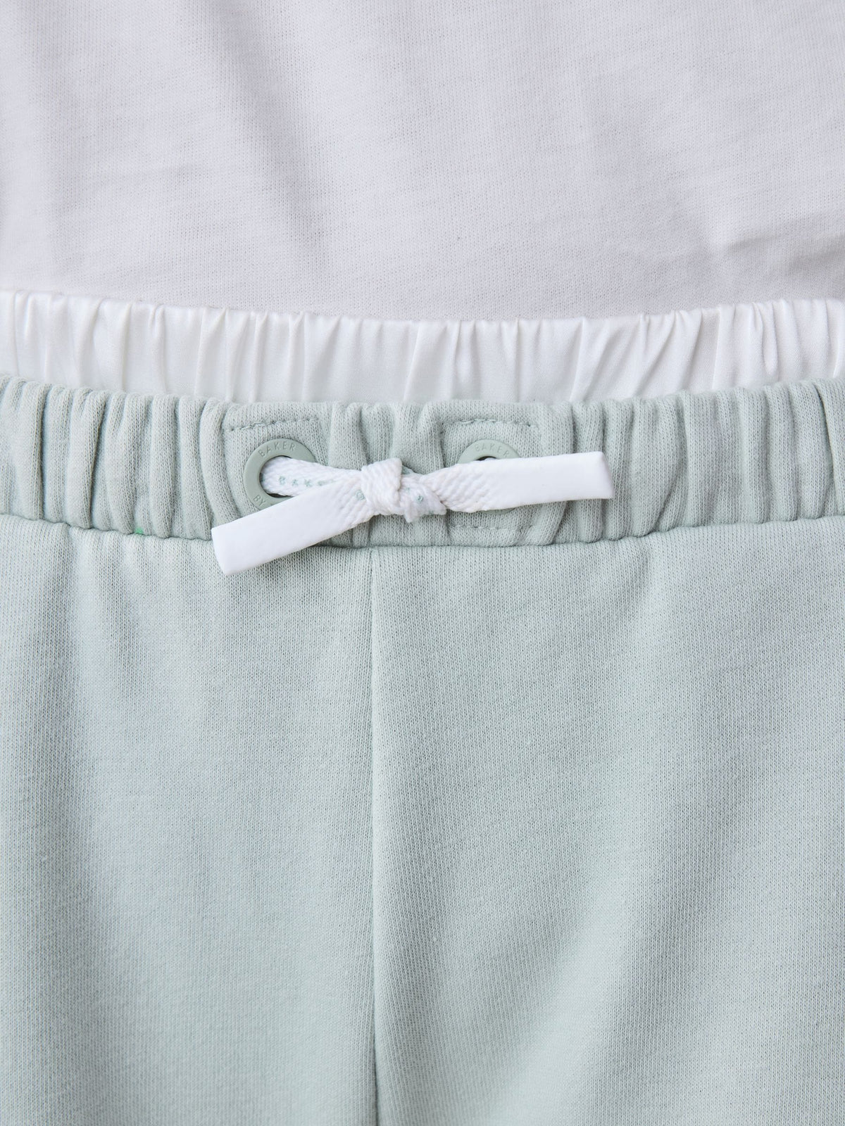 Dsiney Kidz - Baker by Ted Baker Green Boxy T-Shirt & Contrast Waistband Trousers Set 2 Piece image 10