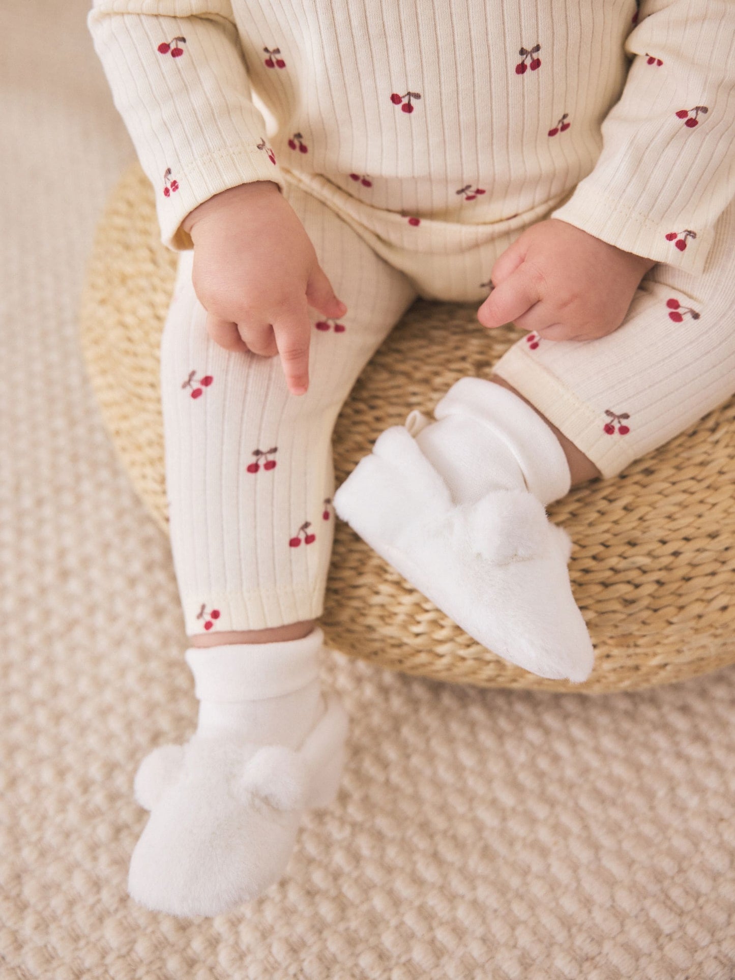 White Fur Bear Baby Sock Top Boots (0-18mths) image 2