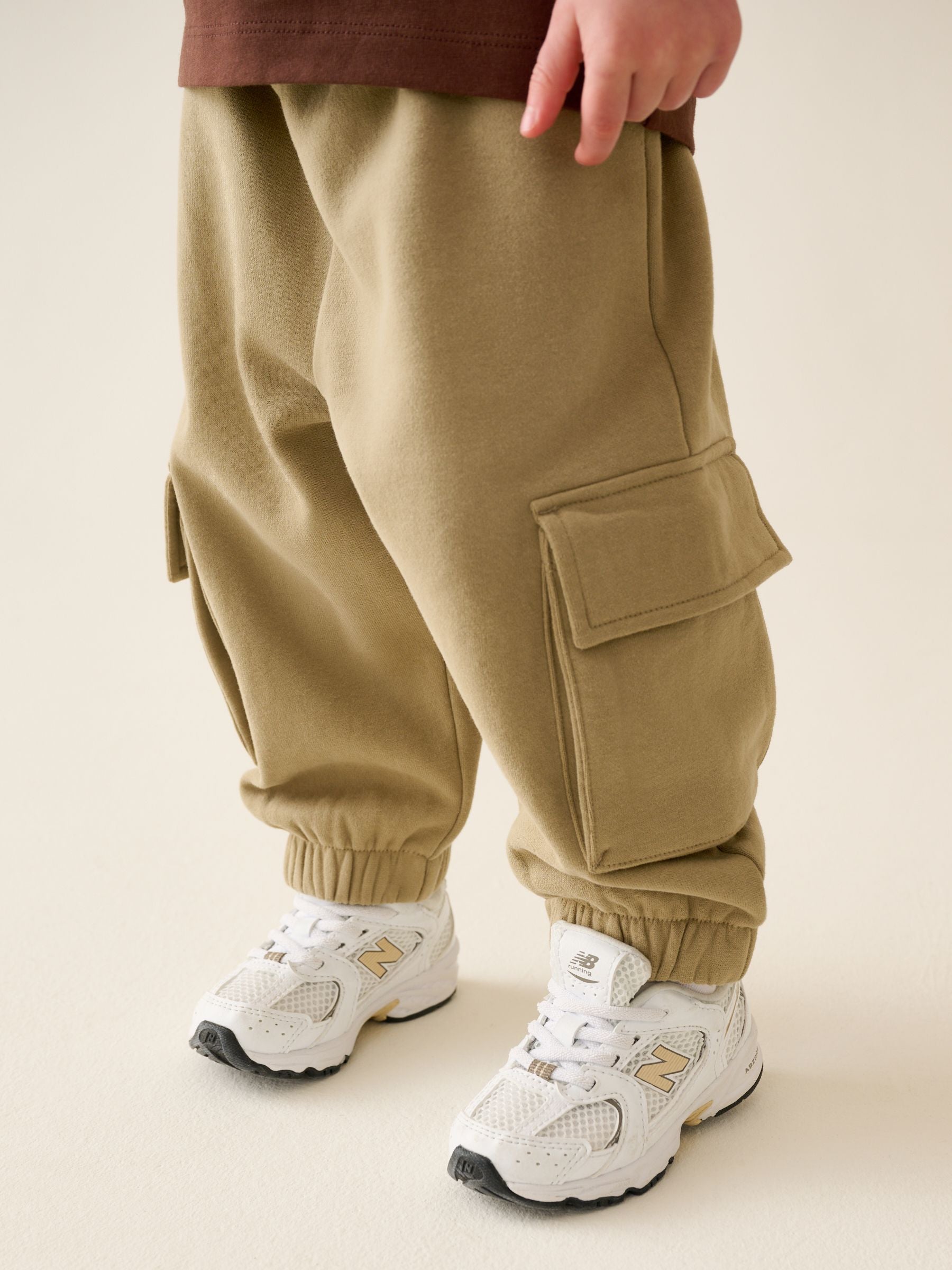 Brown/Cream T-Shirt & Joggers Set 4 Peice (3mths-7yrs) image 4