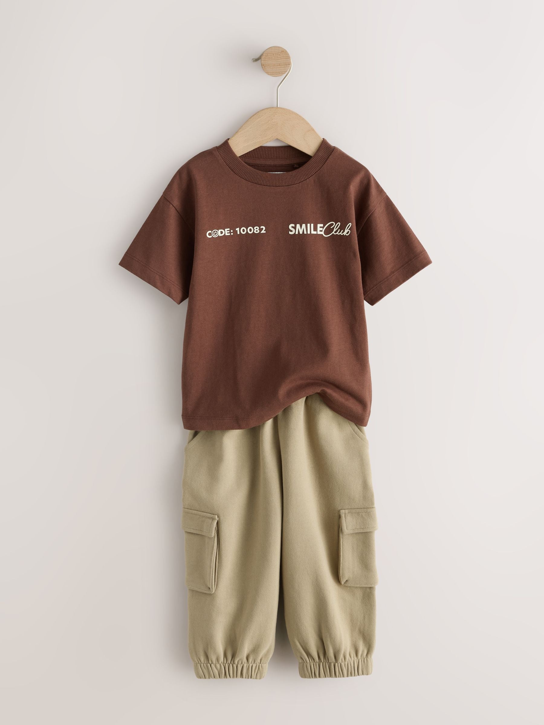 Brown/Cream T-Shirt & Joggers Set 4 Peice (3mths-7yrs) image 9