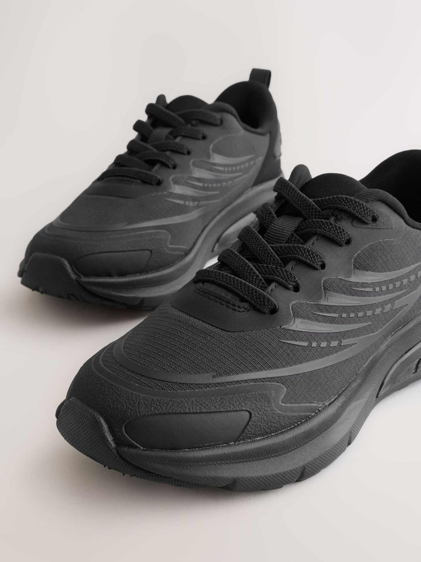 Black Standard Fit (F) Elastic Lace Trainers image 5