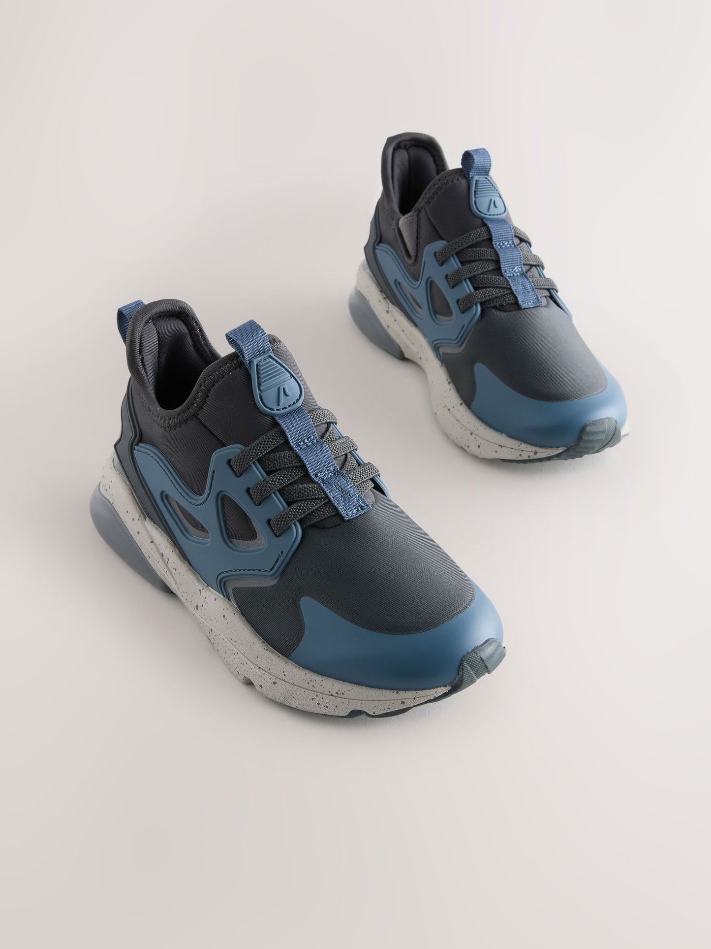 Grey Standard Fit (F) Elastic Lace Trainers image 5