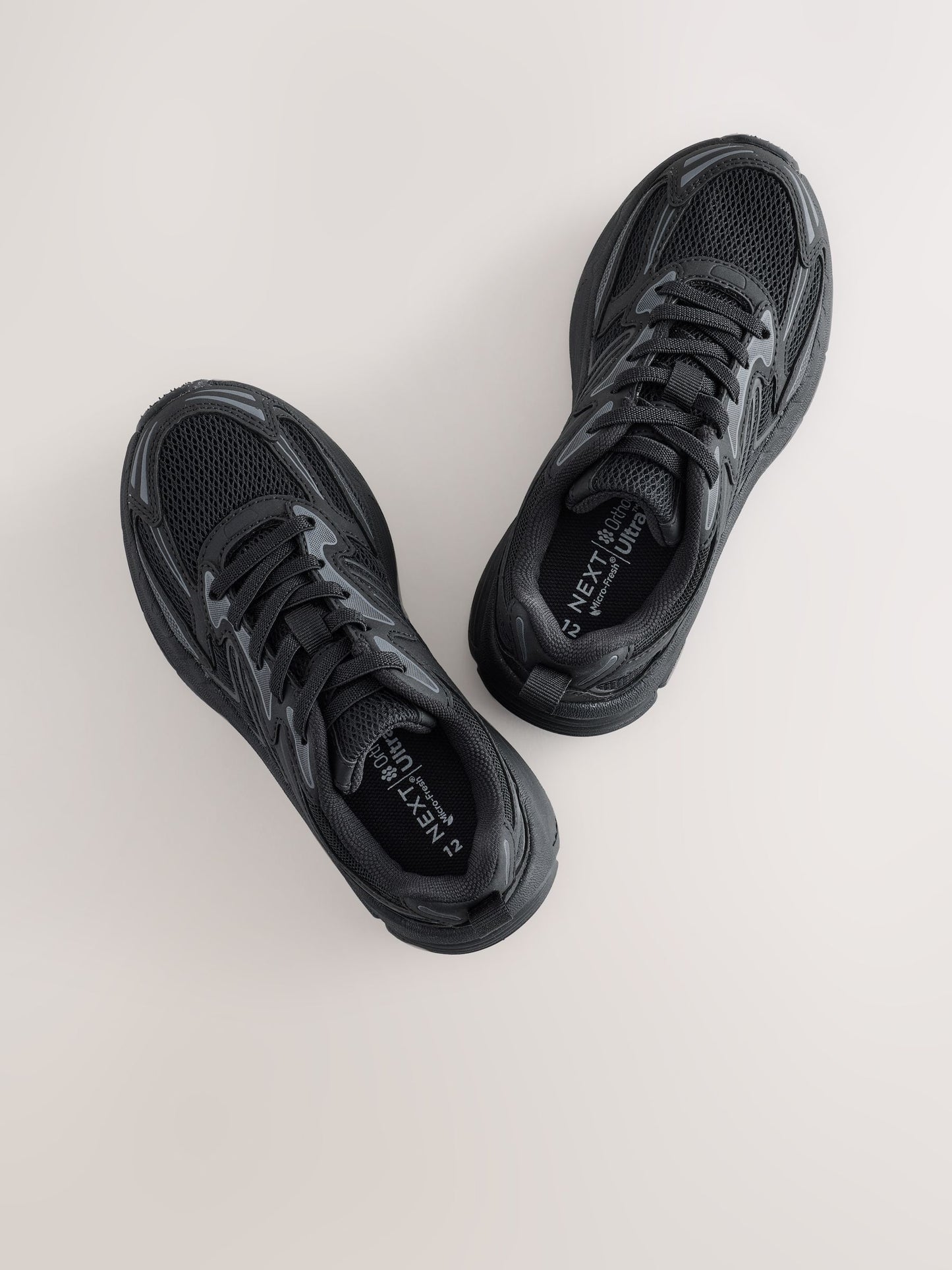 Black Standard Fit (F) Elastic Lace Trainers image 4