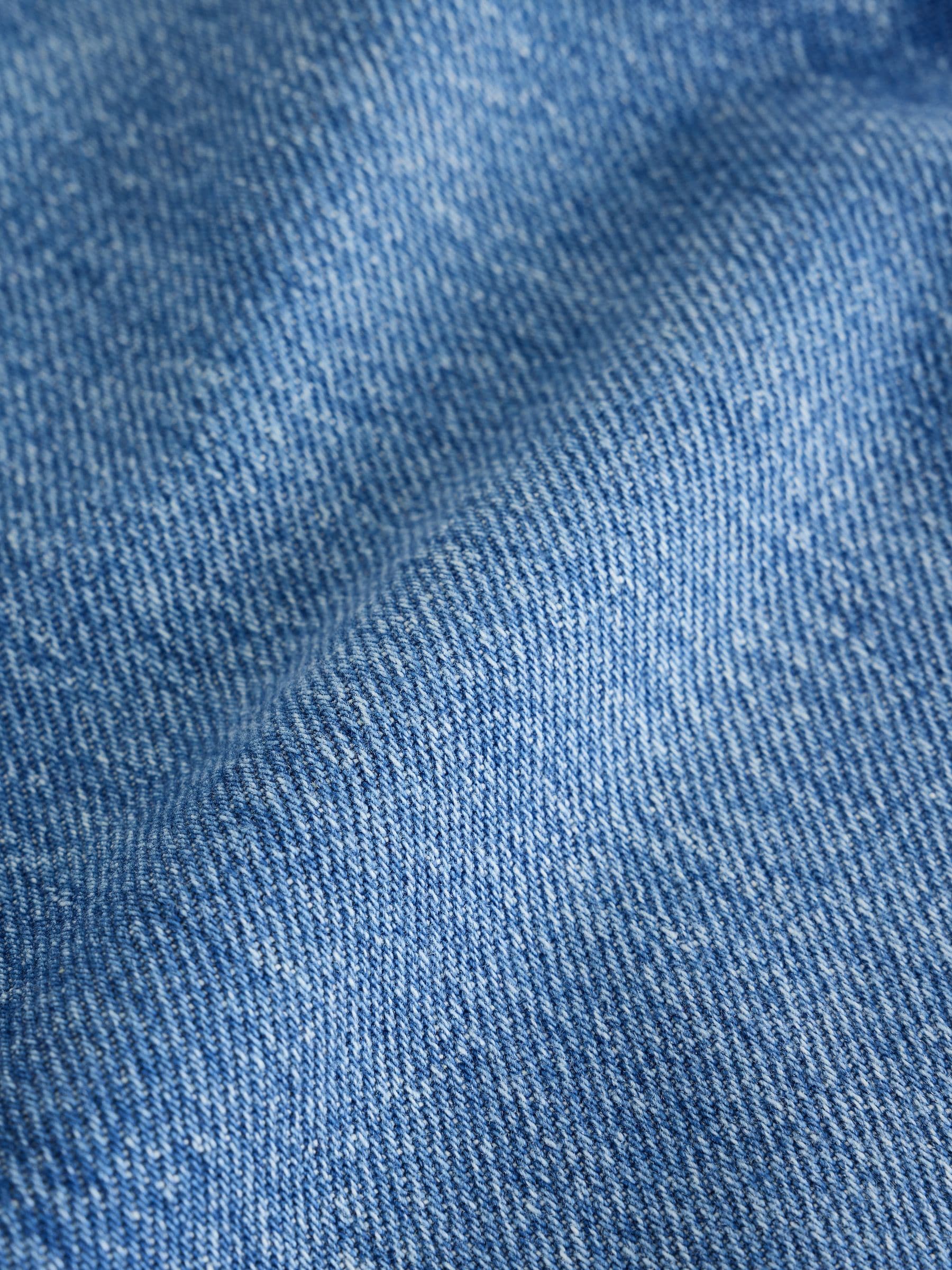 Dsiney Kidz - Mid Wash Stud Pocket Detail Straight Leg Jeans (3-16yrs) image 7