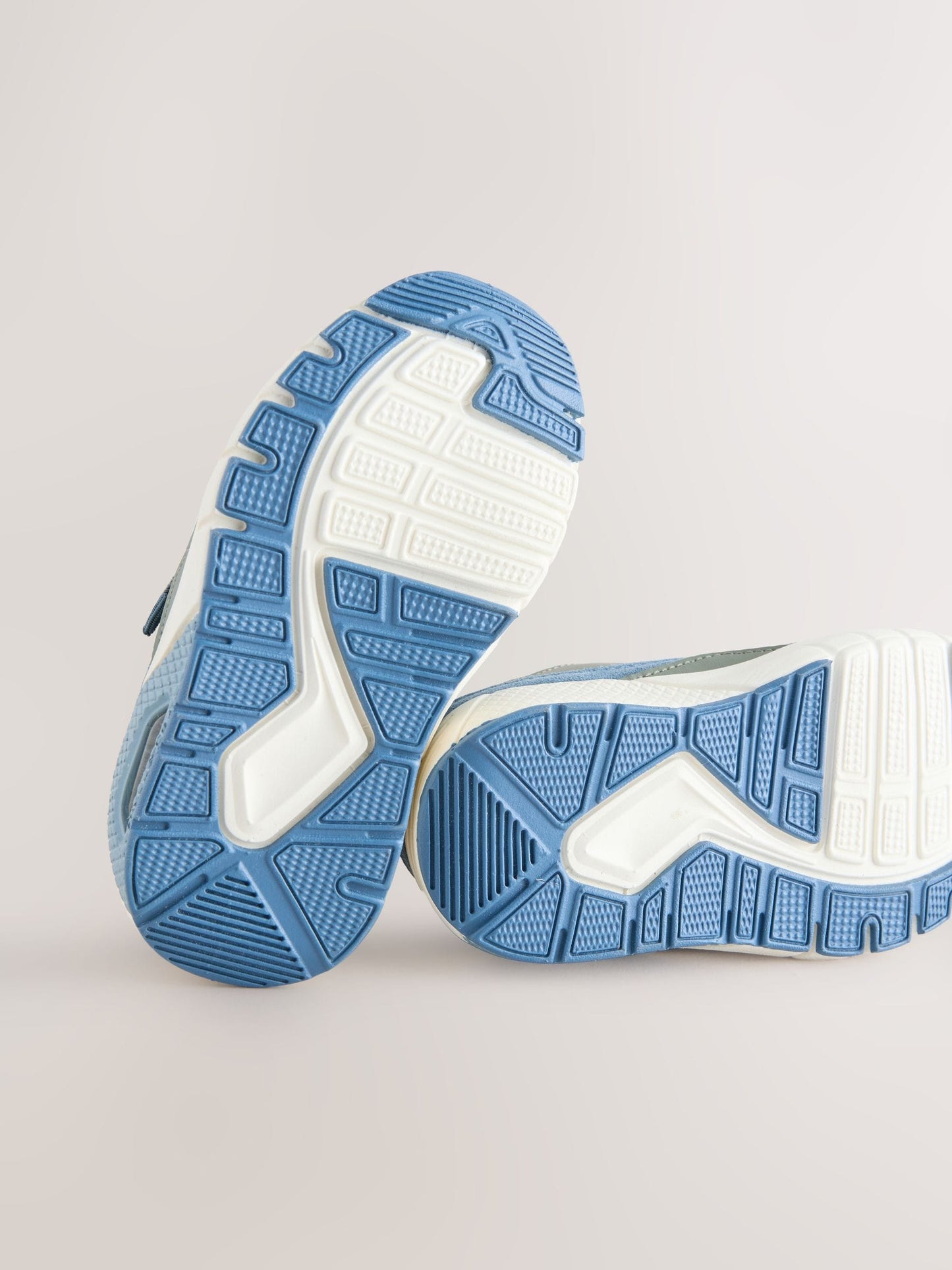 Blue Colourblock Standard Fit (F) Elastic Lace Trainers image 5