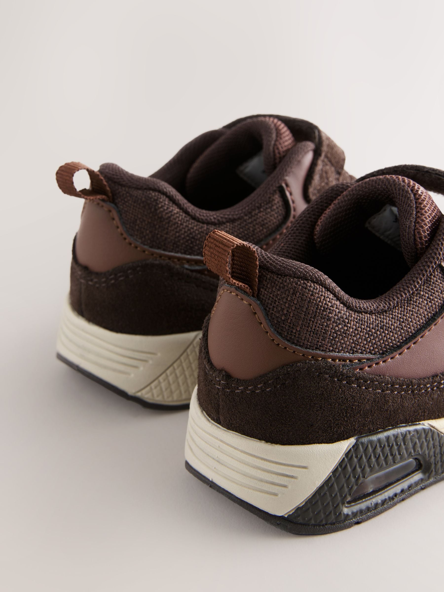Chocolate Brown Standard Fit (F) Elastic Lace Trainers image 4