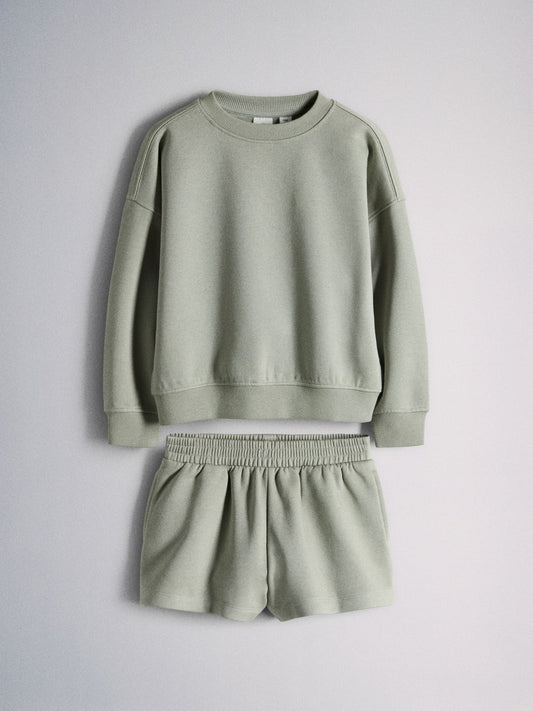 Dsiney Kidz - The Set Long Sleeve Jersey Crew and Shorts Set Green image 1