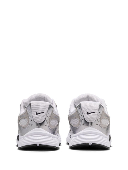 Nike White Youth V5 Runner Trainers image 6