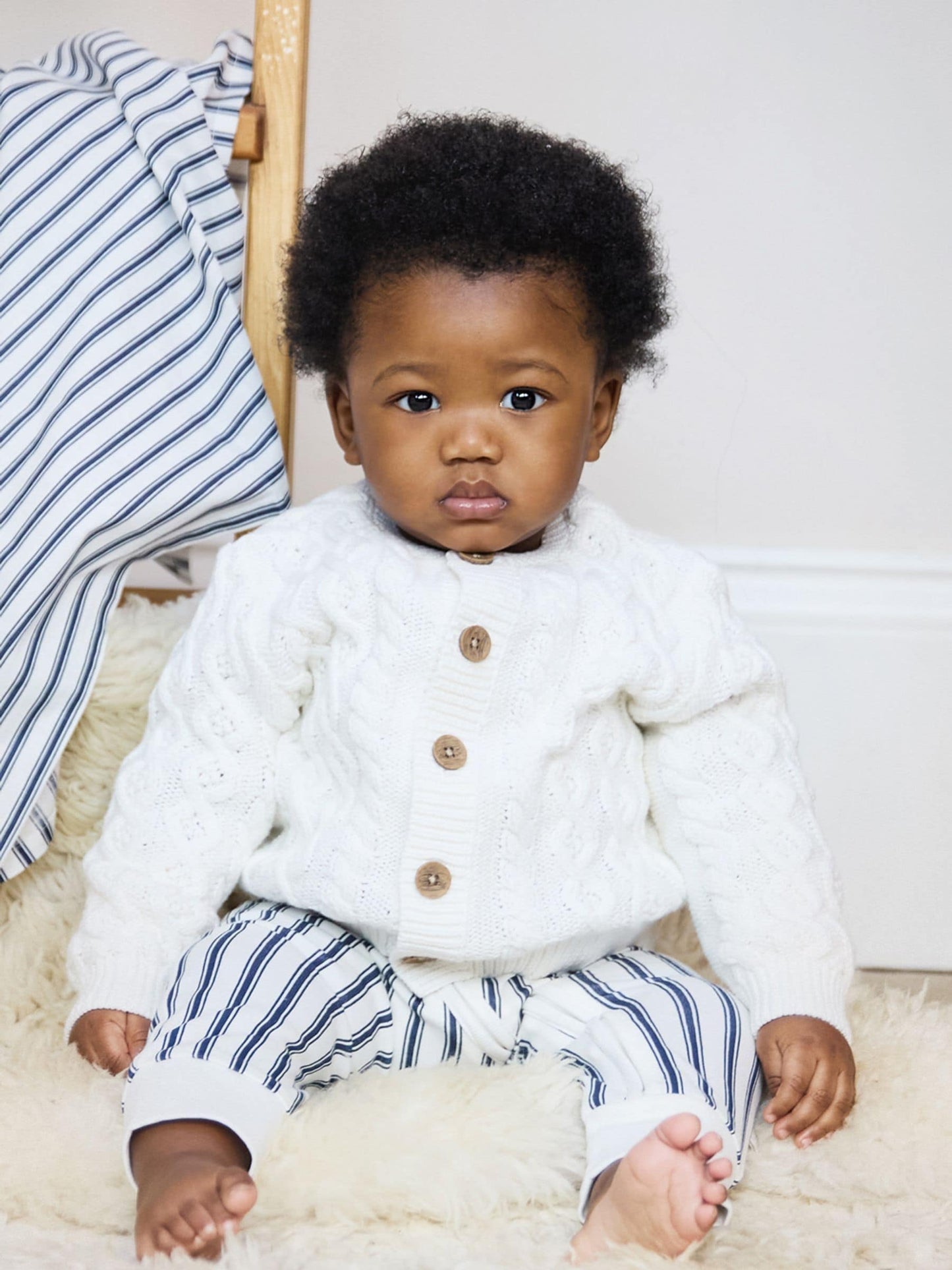 Dsiney Kidz - The Little Tailor Cream Fisherman Cable Knit 100 Cotton Cardigan image 2