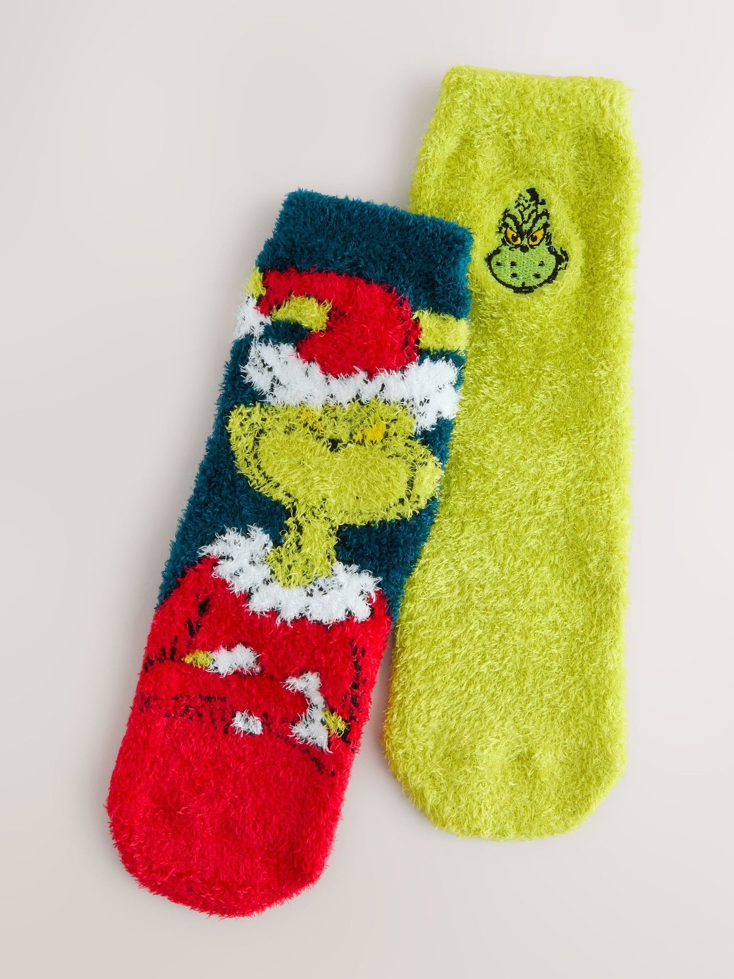 The Grinch Character Cosy Socks 2 Pack image 1