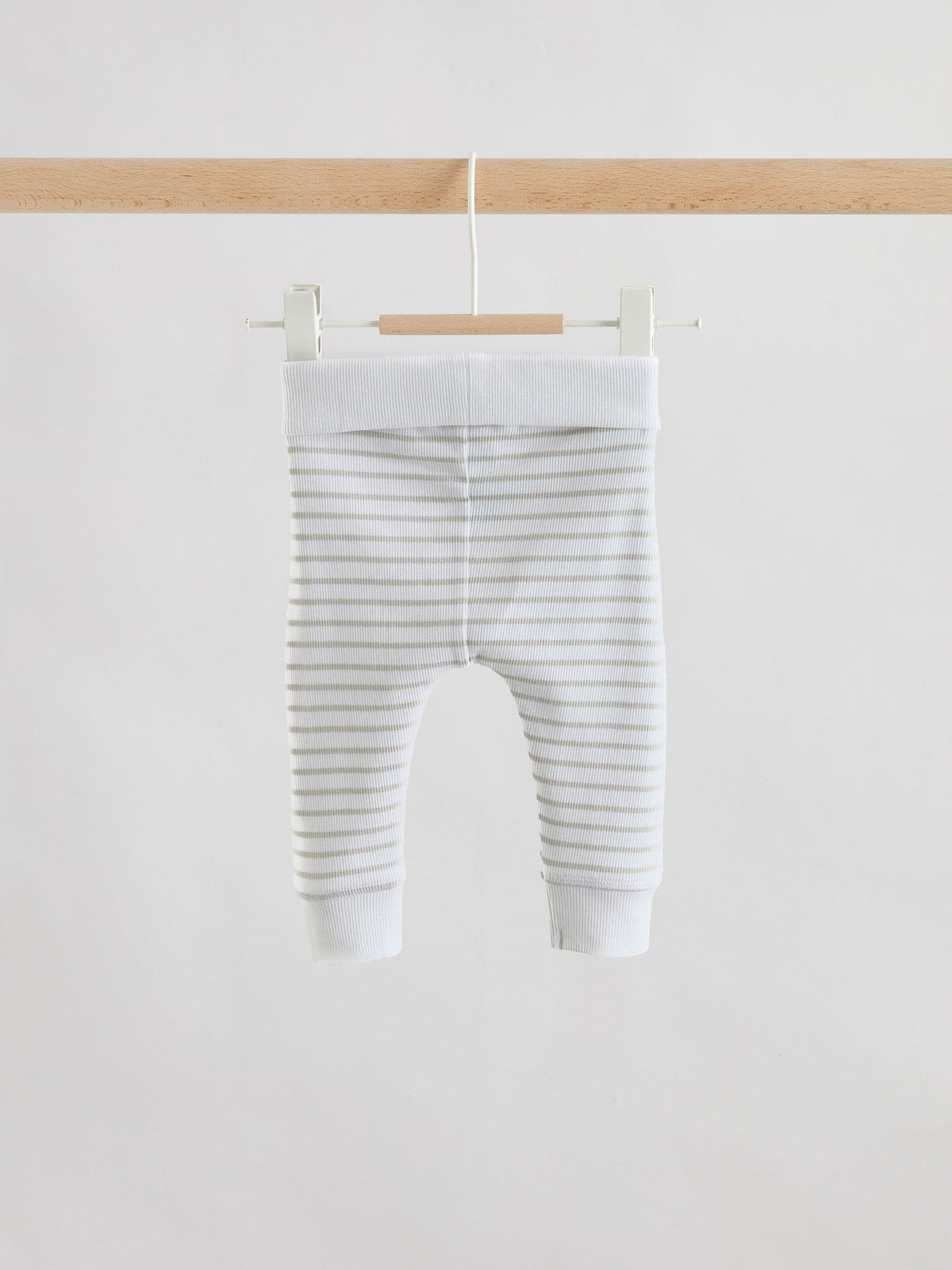 White Jersey Jacket Bodysuit and Leggings 3 Piece Baby Set (0mths-2yrs) image 7