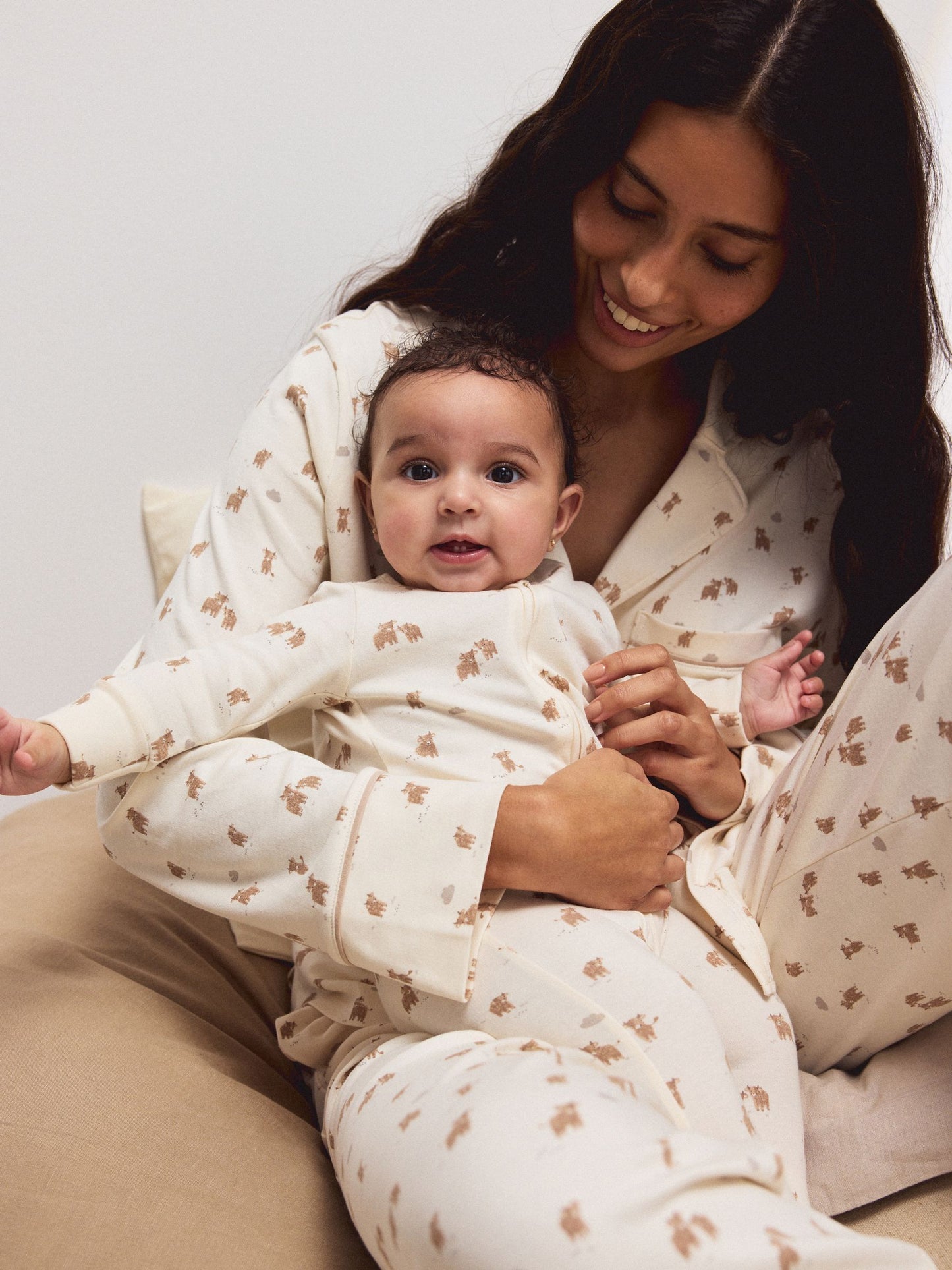 Neutral Hamish Two Way Zip Baby Sleepsuits 3 Pack (0-2yrs) image 4